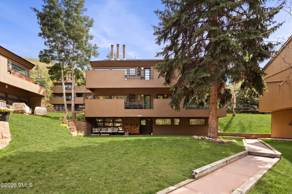 Photo of 4041 Bighorn Road #UNIT 10E, Vail, CO 81657 (MLS # 1015056)