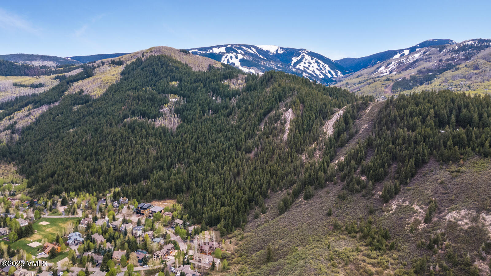 Avon, Colorado 81620, United States, 4 Bedrooms Bedrooms, ,3 BathroomsBathrooms,Residential,Pending,124486