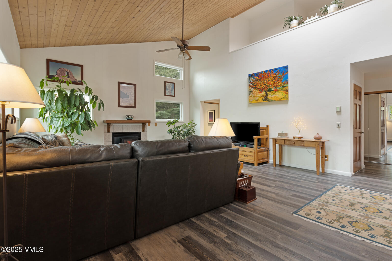 Avon, Colorado 81620, United States, 4 Bedrooms Bedrooms, ,3 BathroomsBathrooms,Residential,Pending,124486