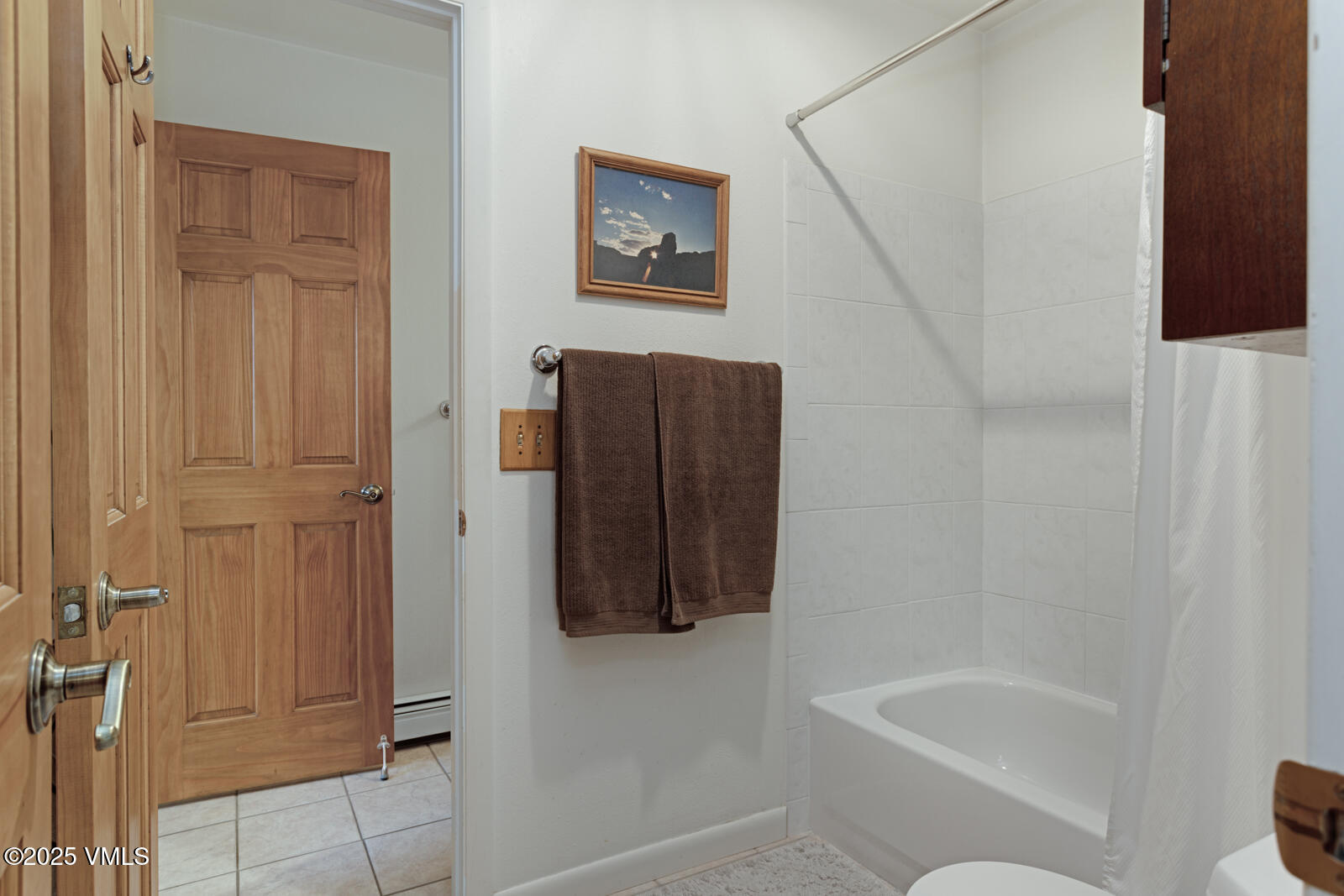 Avon, Colorado 81620, United States, 4 Bedrooms Bedrooms, ,3 BathroomsBathrooms,Residential,Pending,124486