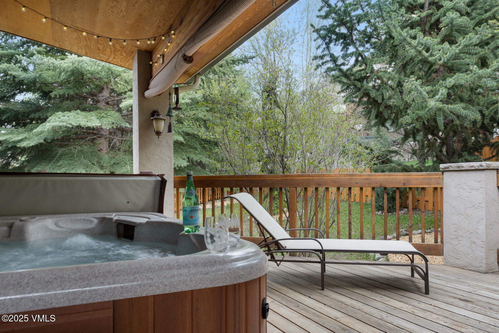 Avon, Colorado 81620, United States, 4 Bedrooms Bedrooms, ,3 BathroomsBathrooms,Residential,Pending,124486