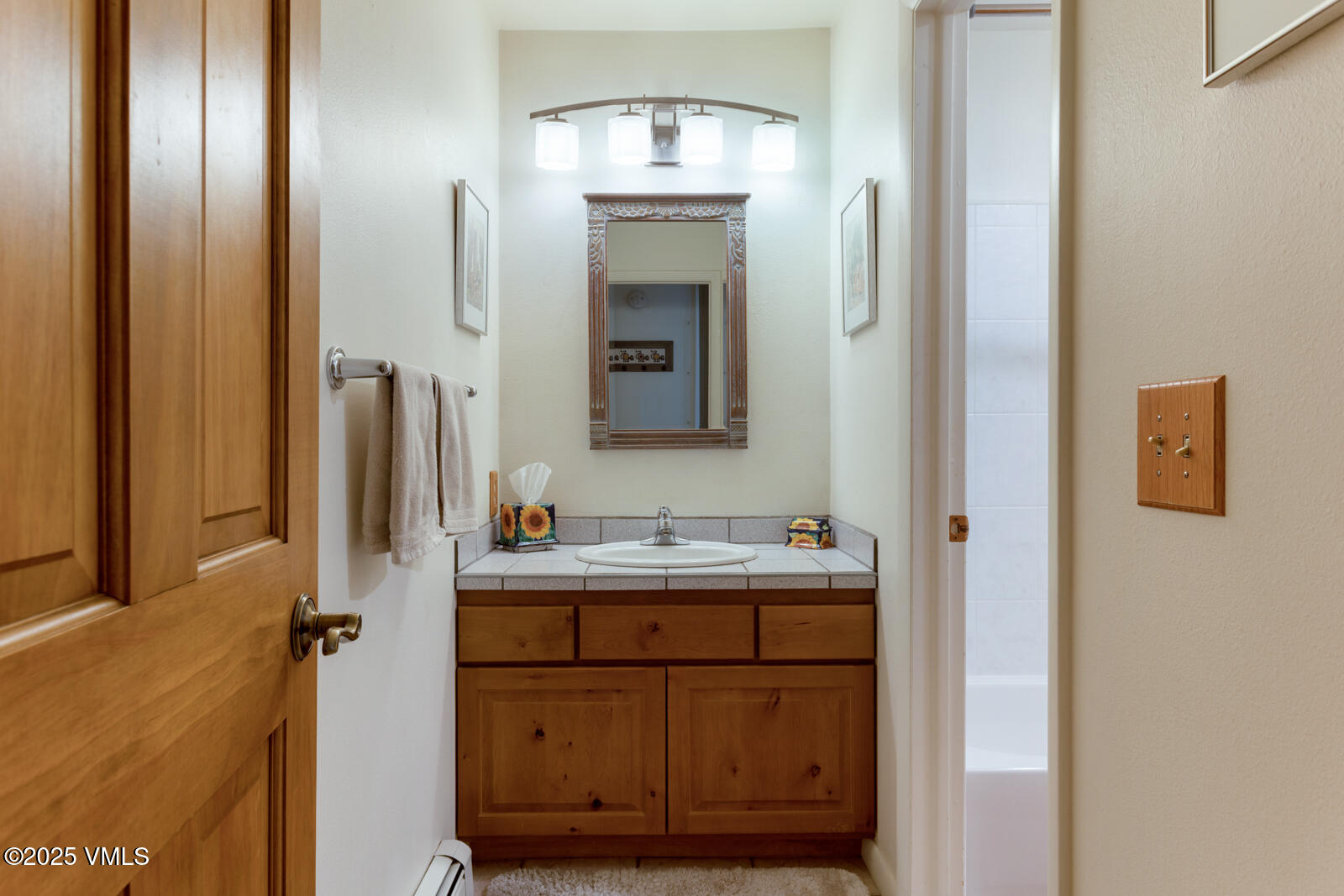 Avon, Colorado 81620, United States, 4 Bedrooms Bedrooms, ,3 BathroomsBathrooms,Residential,Pending,124486