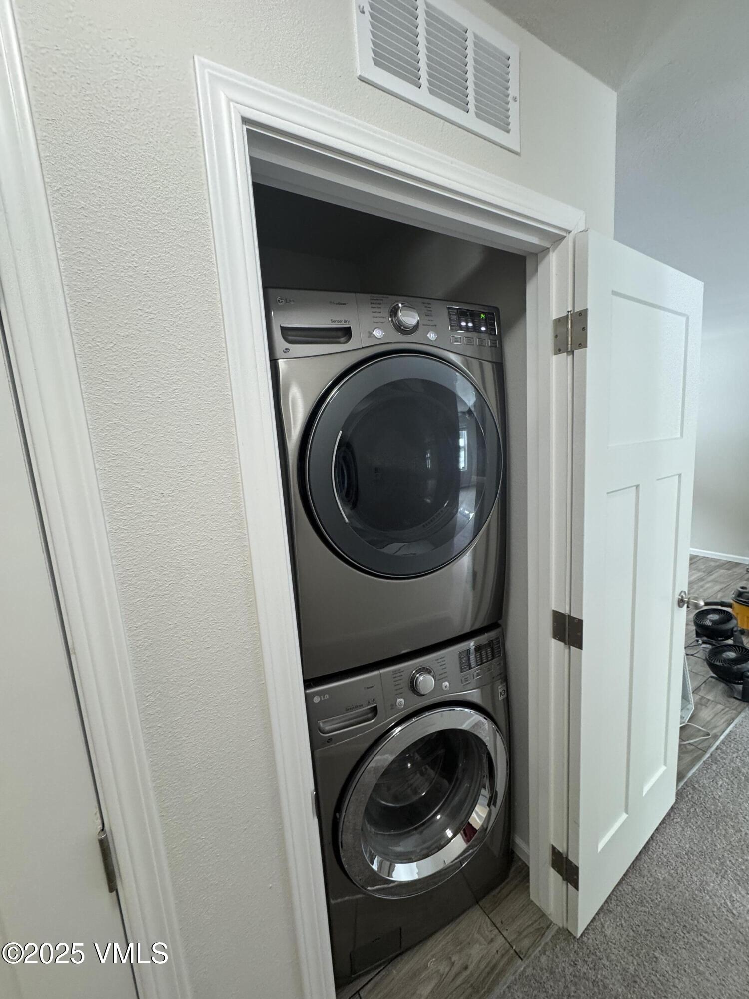 Leadville, Colorado 80461, United States, 6 Bedrooms Bedrooms, ,6 BathroomsBathrooms,Residential,Active,11088