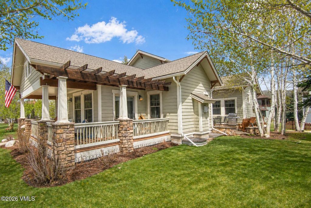 Photo of 30 Bunker Way, Eagle, CO 81631 (MLS # 1013995)