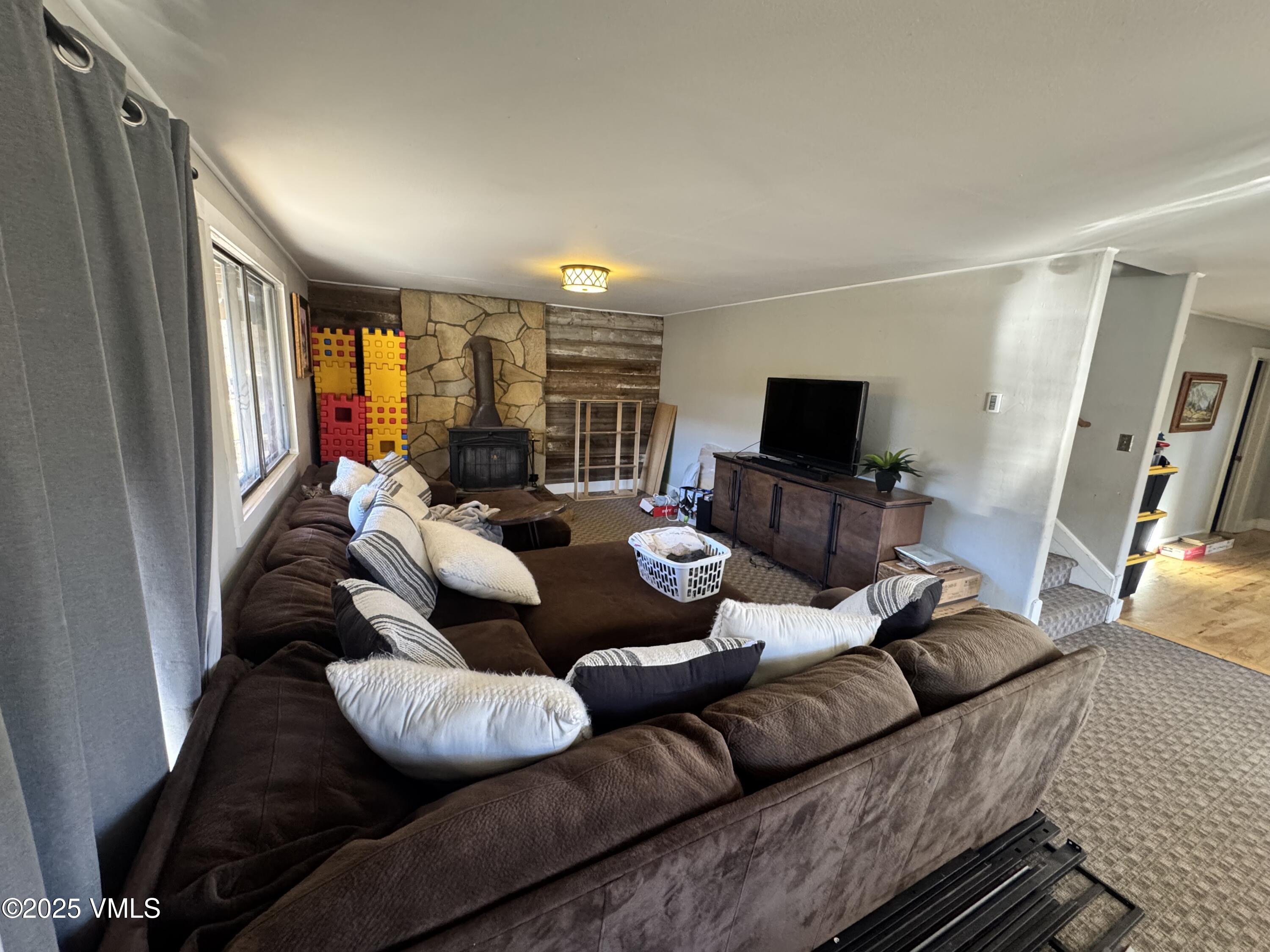 Eagle, Colorado 81631, United States, 4 Bedrooms Bedrooms, ,3 BathroomsBathrooms,Residential,Active,224125