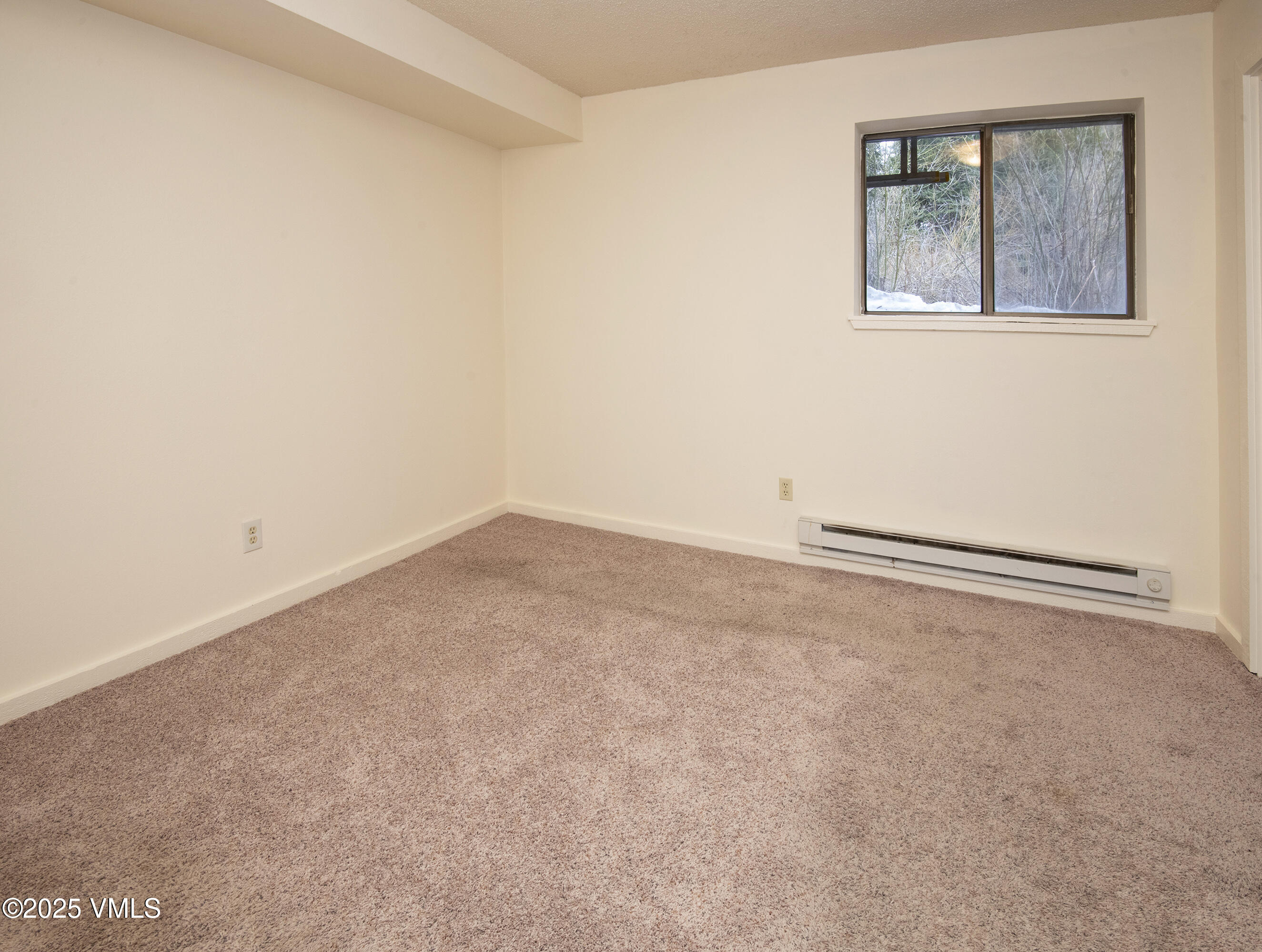 Vail, Colorado 81657, United States, 2 Bedrooms Bedrooms, ,2 BathroomsBathrooms,Residential,Active,117501