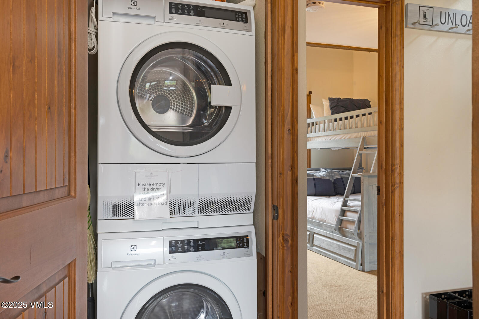 Vail, Colorado 81657, United States, 3 Bedrooms Bedrooms, ,3 BathroomsBathrooms,Residential,Active,178072