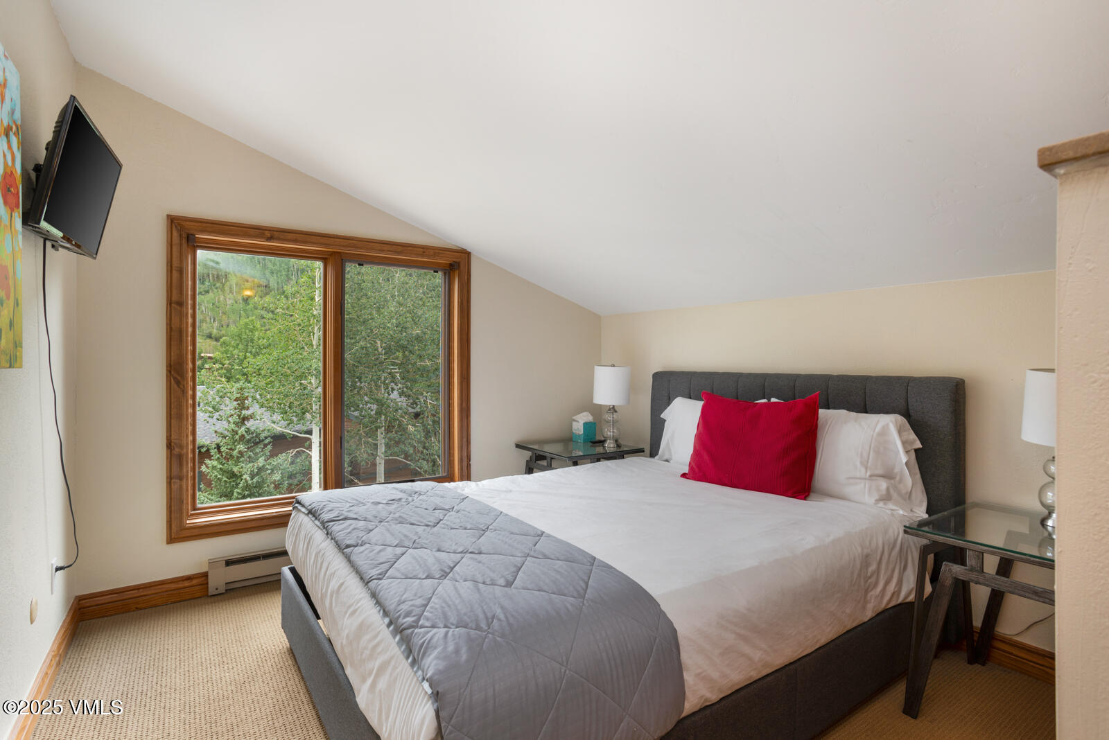 Vail, Colorado 81657, United States, 3 Bedrooms Bedrooms, ,3 BathroomsBathrooms,Residential,Active,178072