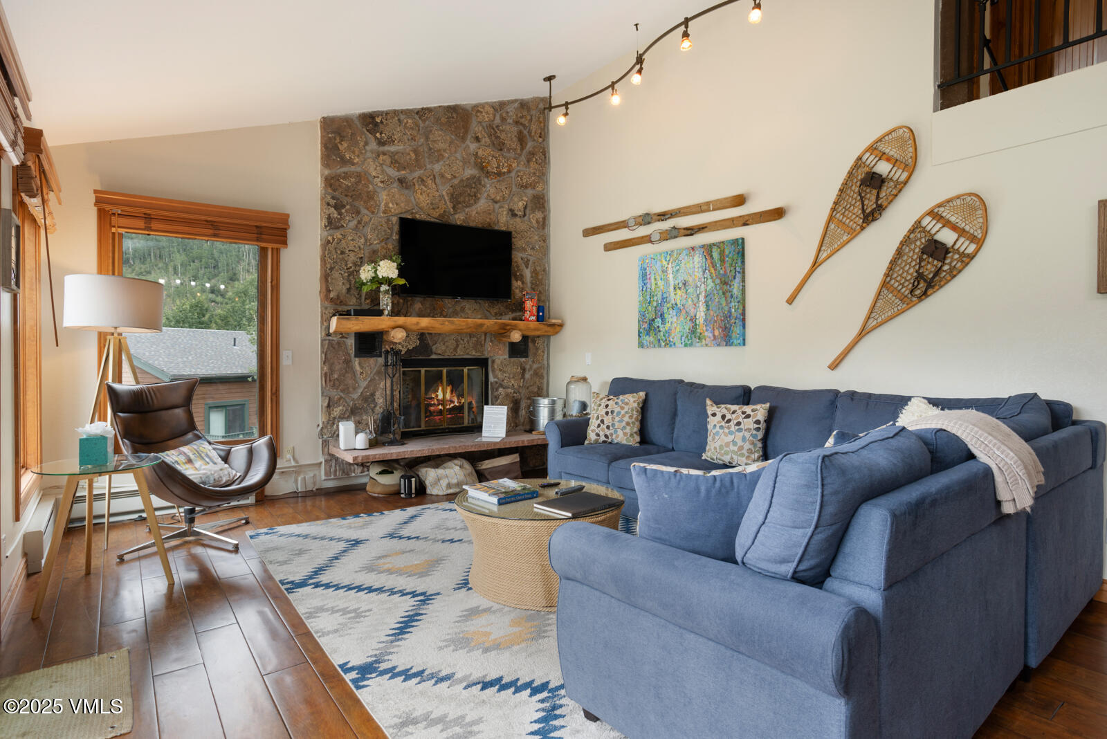 Vail, Colorado 81657, United States, 3 Bedrooms Bedrooms, ,3 BathroomsBathrooms,Residential,Active,178072