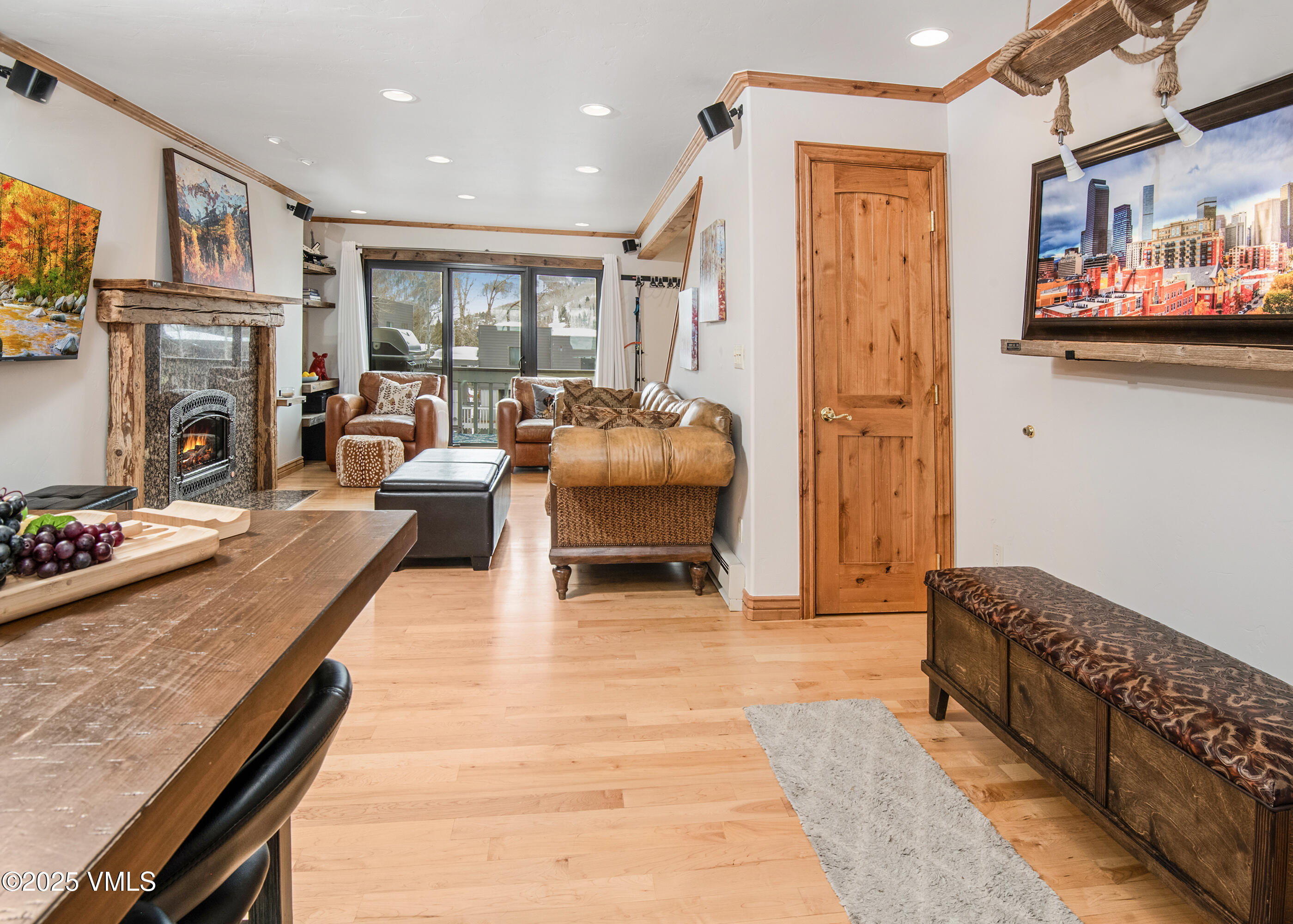 Vail, Colorado 81657, United States, 2 Bedrooms Bedrooms, ,2 BathroomsBathrooms,Residential,Pending,84109