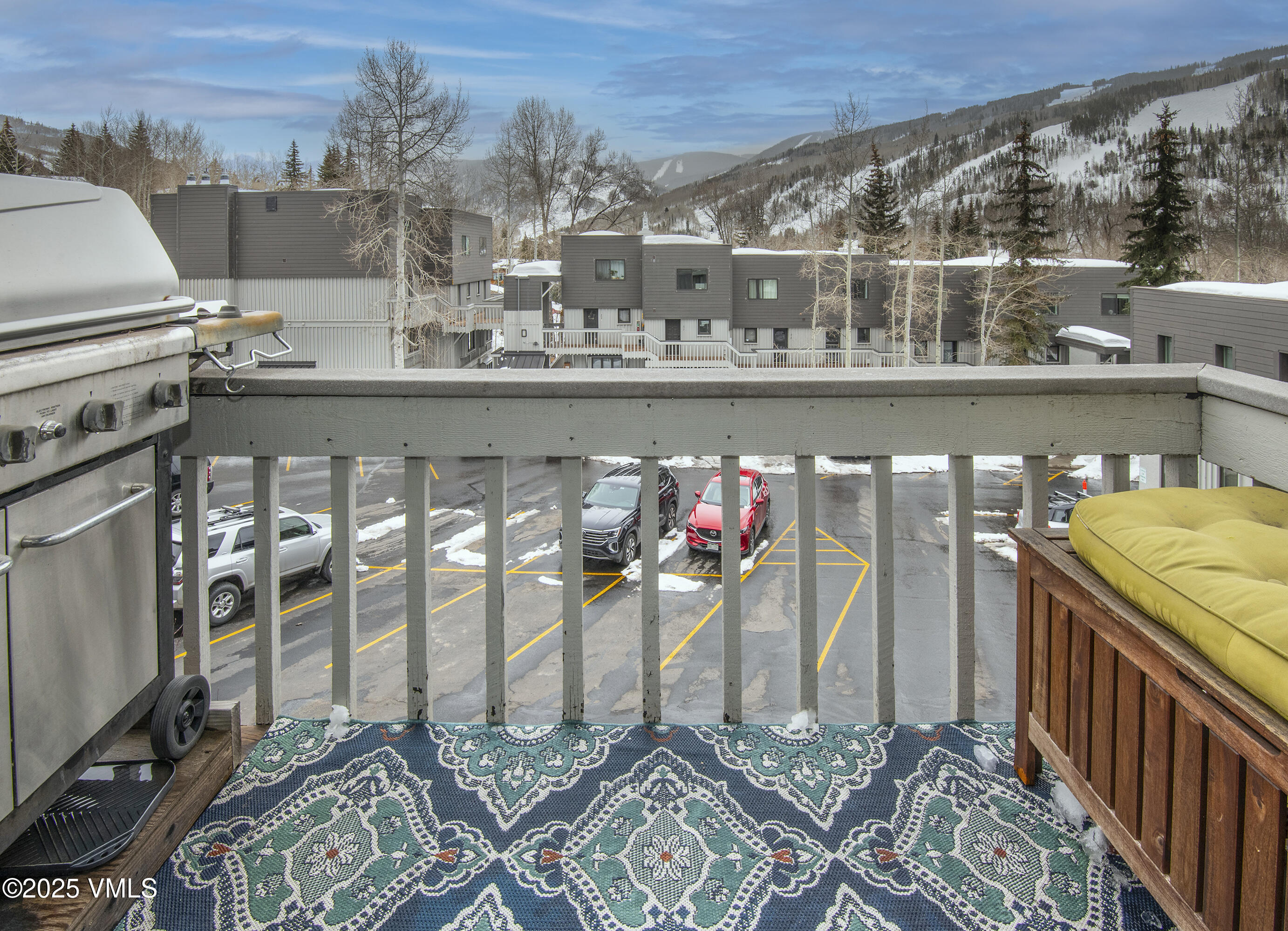 Vail, Colorado 81657, United States, 2 Bedrooms Bedrooms, ,2 BathroomsBathrooms,Residential,Pending,84109