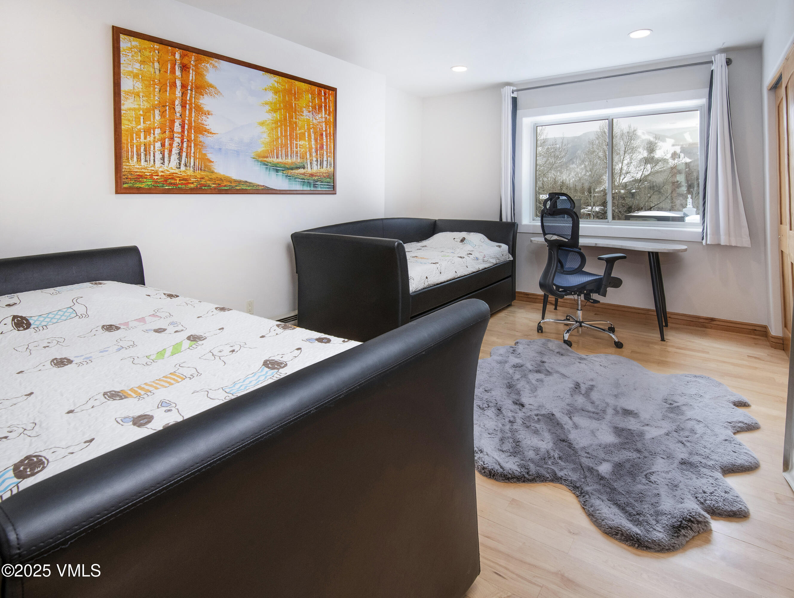 Vail, Colorado 81657, United States, 2 Bedrooms Bedrooms, ,2 BathroomsBathrooms,Residential,Pending,84109