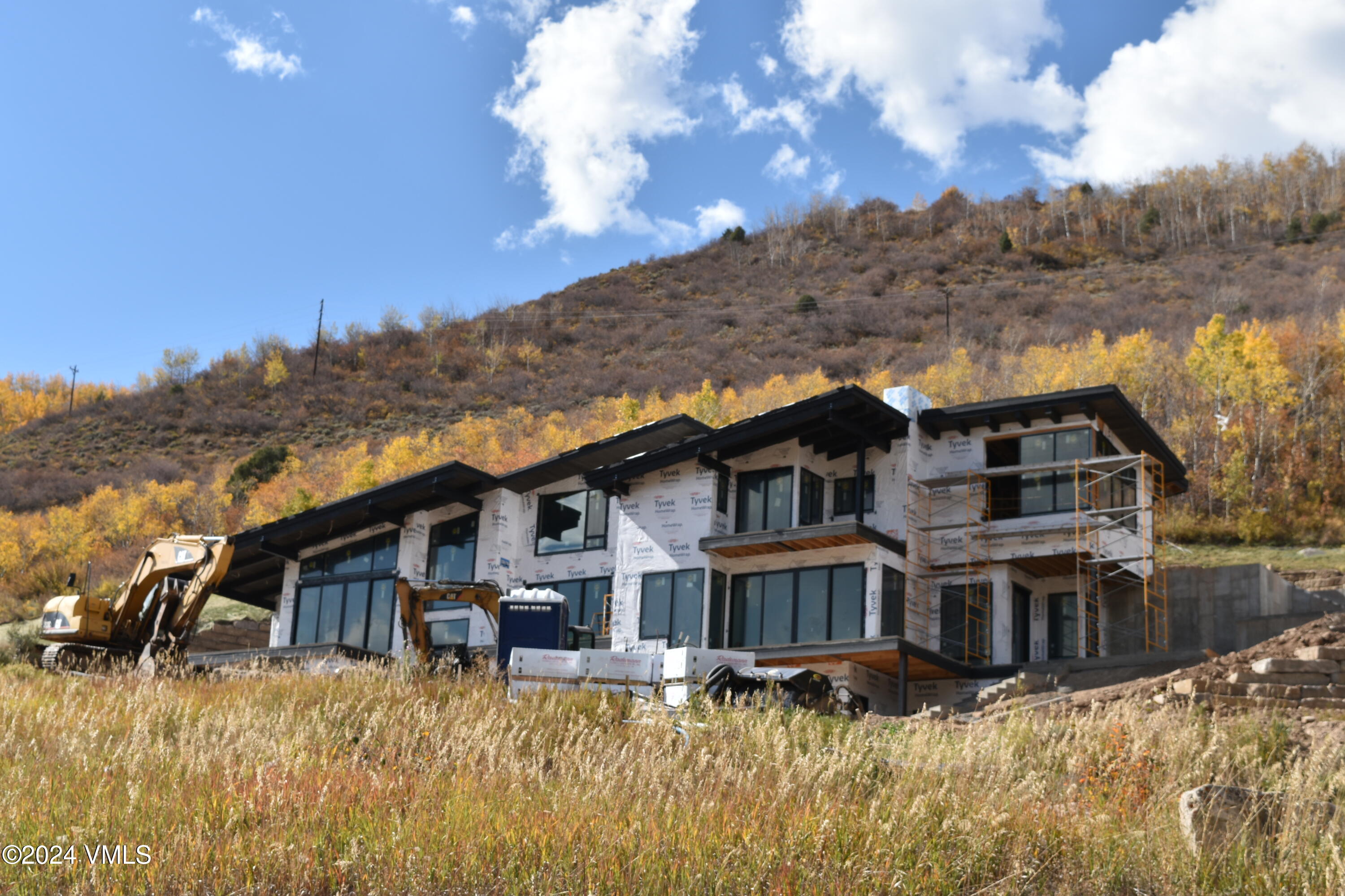 Vail, Colorado 81657, United States, 5 Bedrooms Bedrooms, ,6 BathroomsBathrooms,Residential,Pending,25493