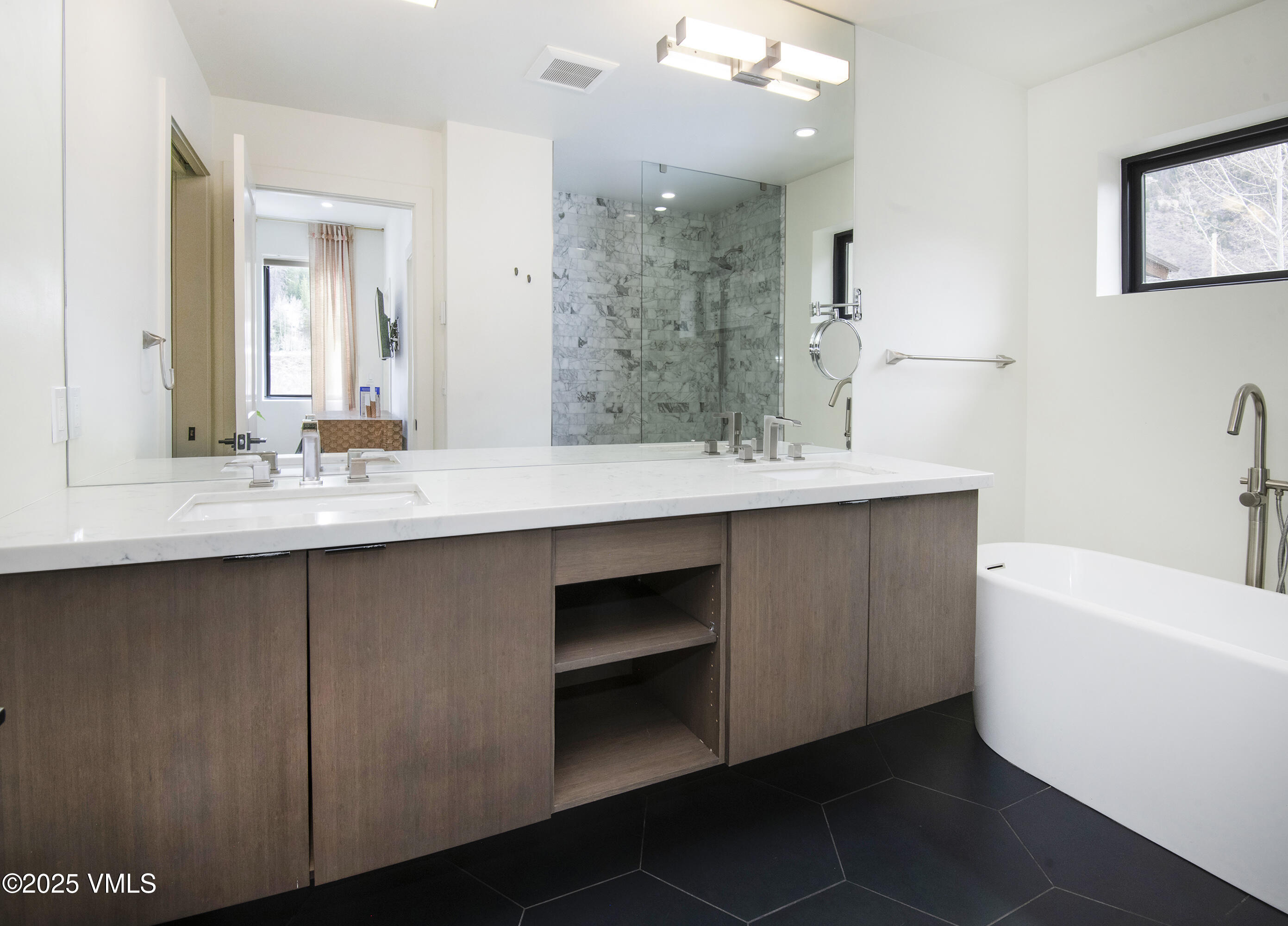 Minturn, Colorado 81645, United States, 4 Bedrooms Bedrooms, ,5 BathroomsBathrooms,Residential,Active,117707