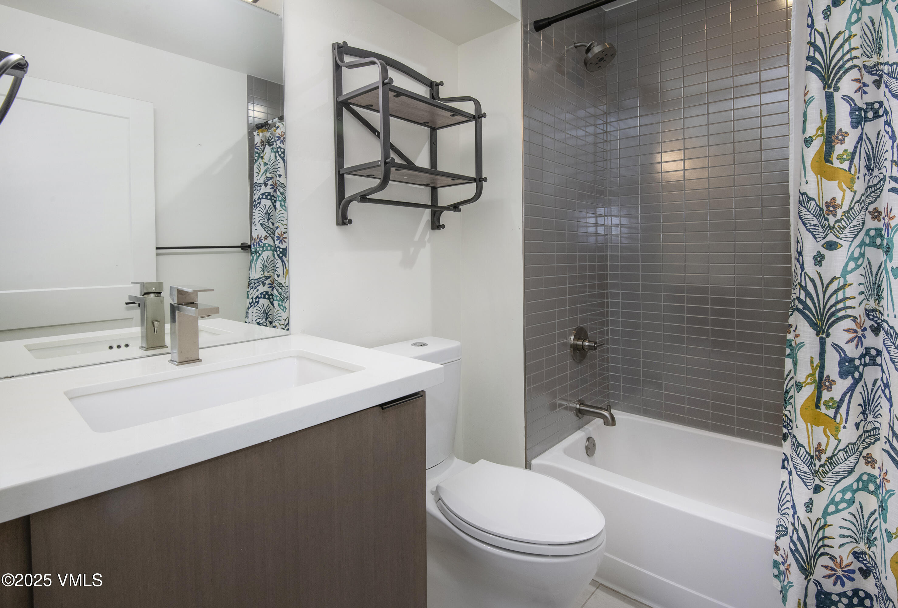 Minturn, Colorado 81645, United States, 4 Bedrooms Bedrooms, ,5 BathroomsBathrooms,Residential,Active,117707