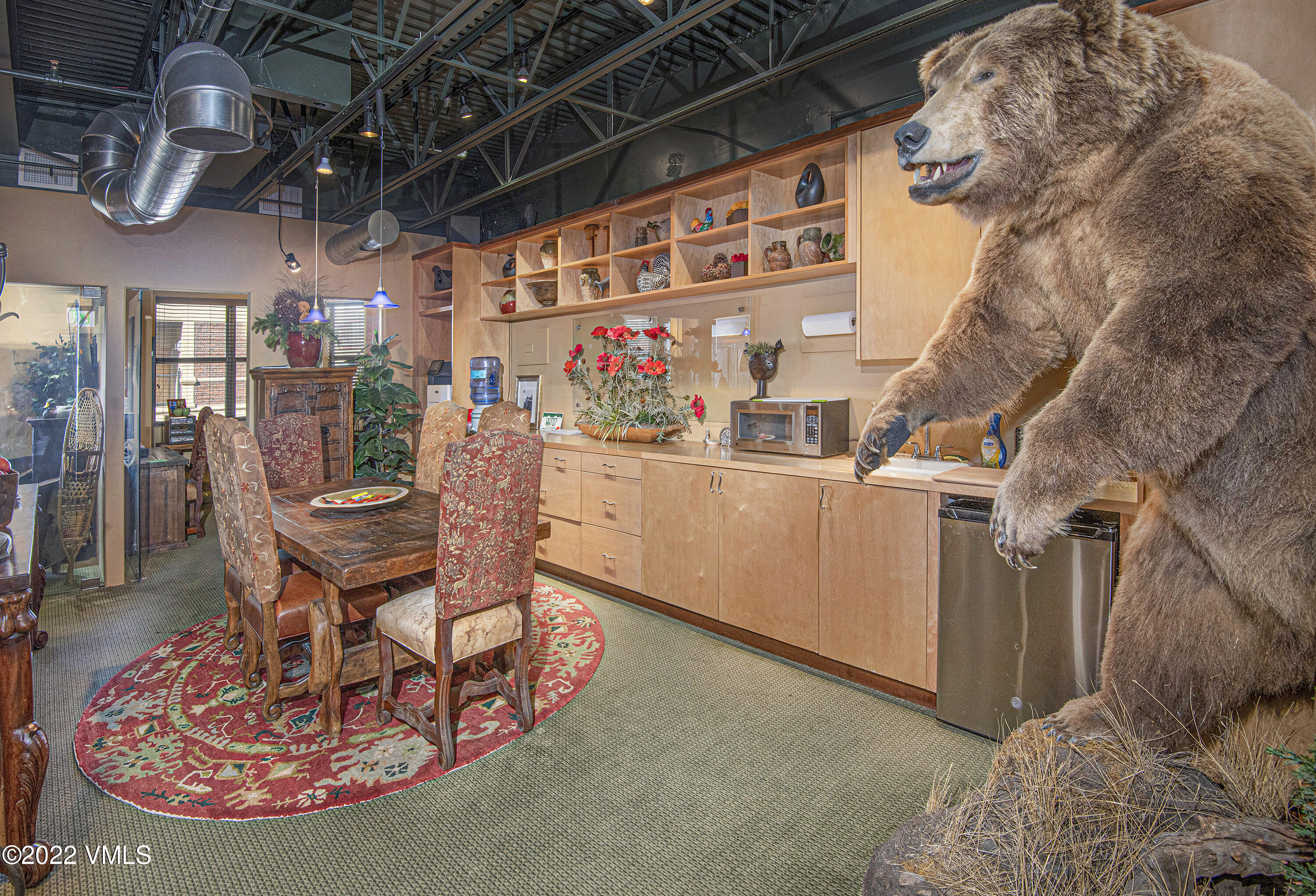 Edwards, Colorado 81632, United States, ,Commercial,Pending,74374