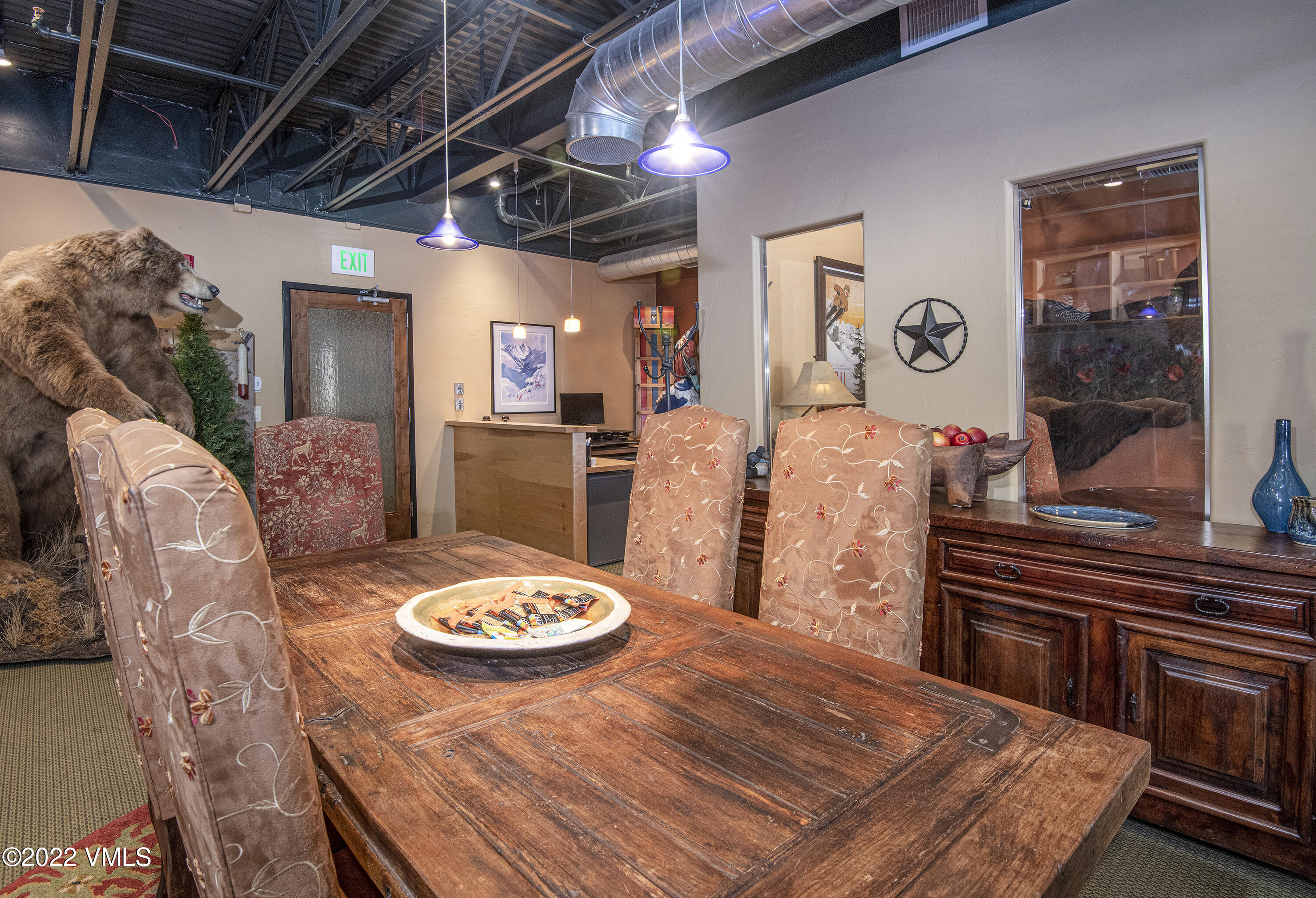 Edwards, Colorado 81632, United States, ,Commercial,Pending,74374