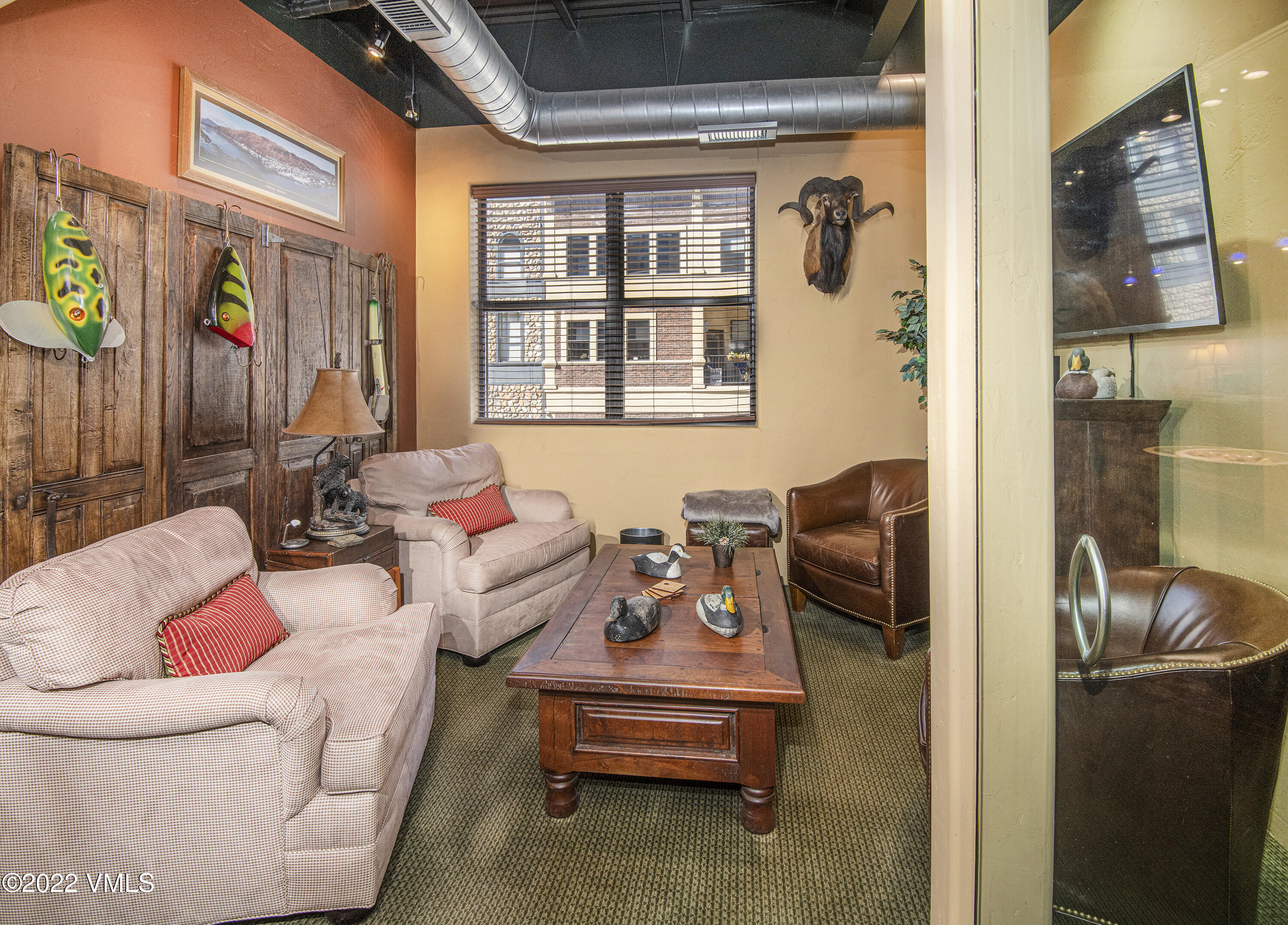 Edwards, Colorado 81632, United States, ,Commercial,Pending,74374