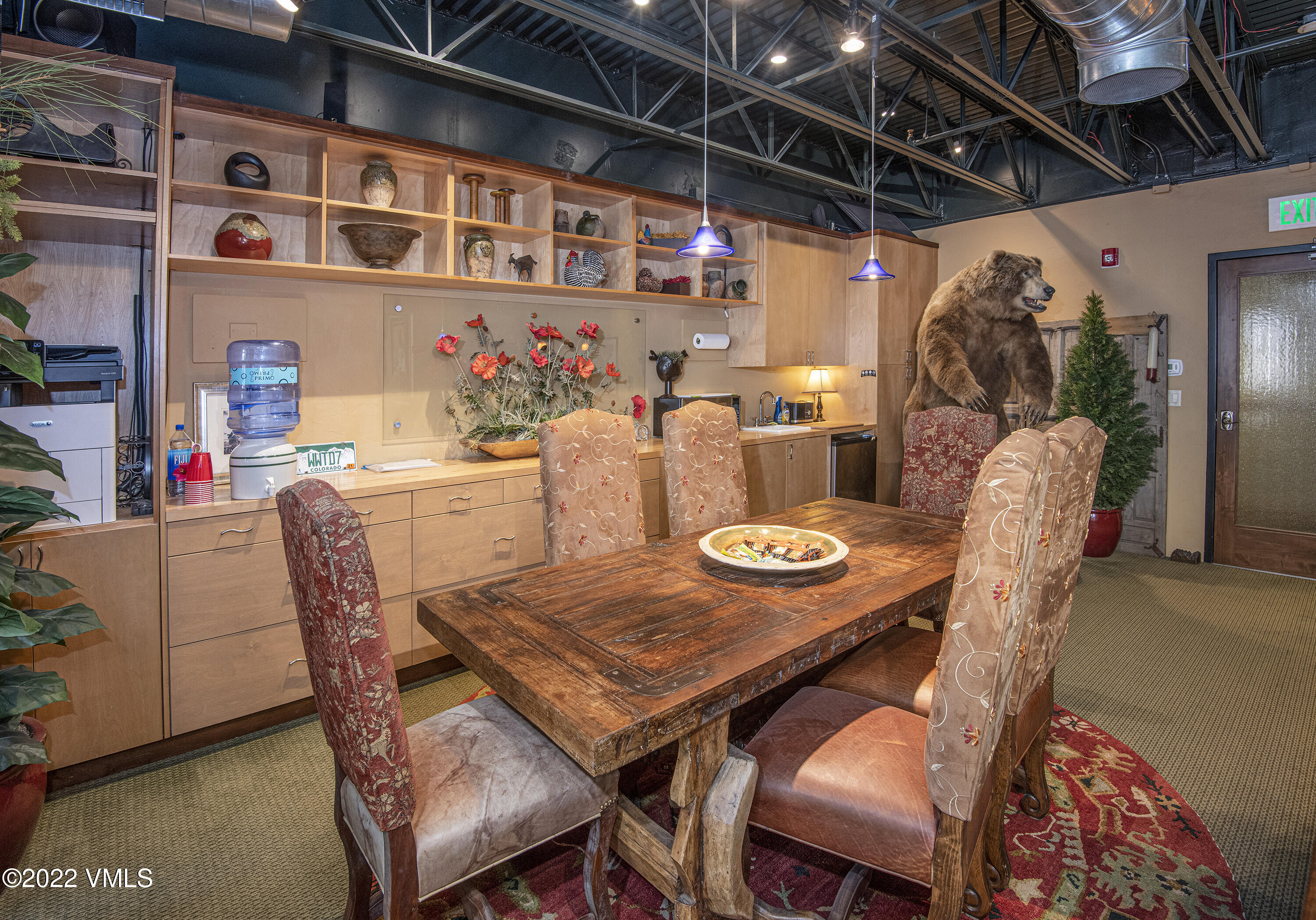 Edwards, Colorado 81632, United States, ,Commercial,Pending,74374