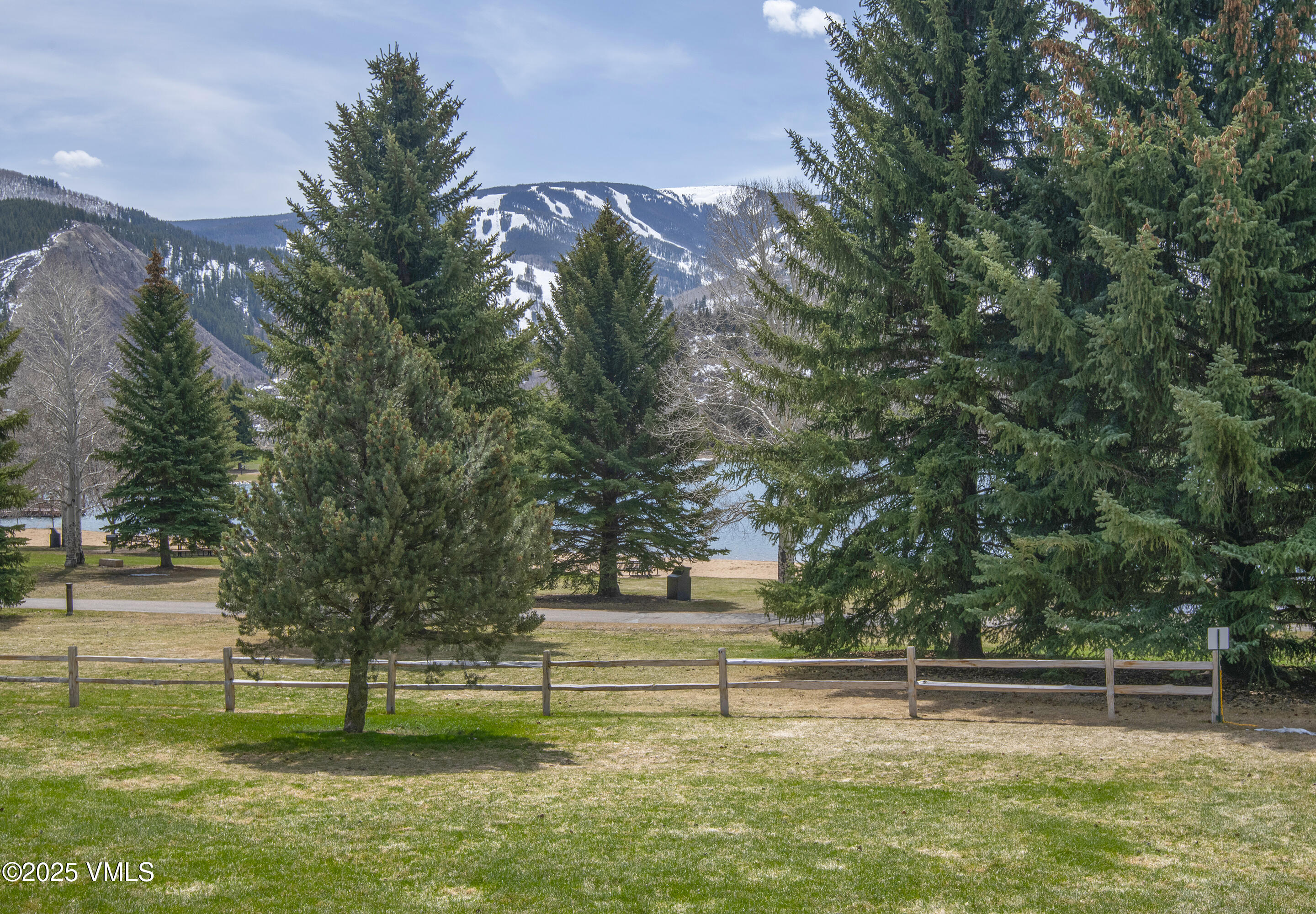 Avon, Colorado 81620, United States, 3 Bedrooms Bedrooms, ,2 BathroomsBathrooms,Residential,Pending,106199