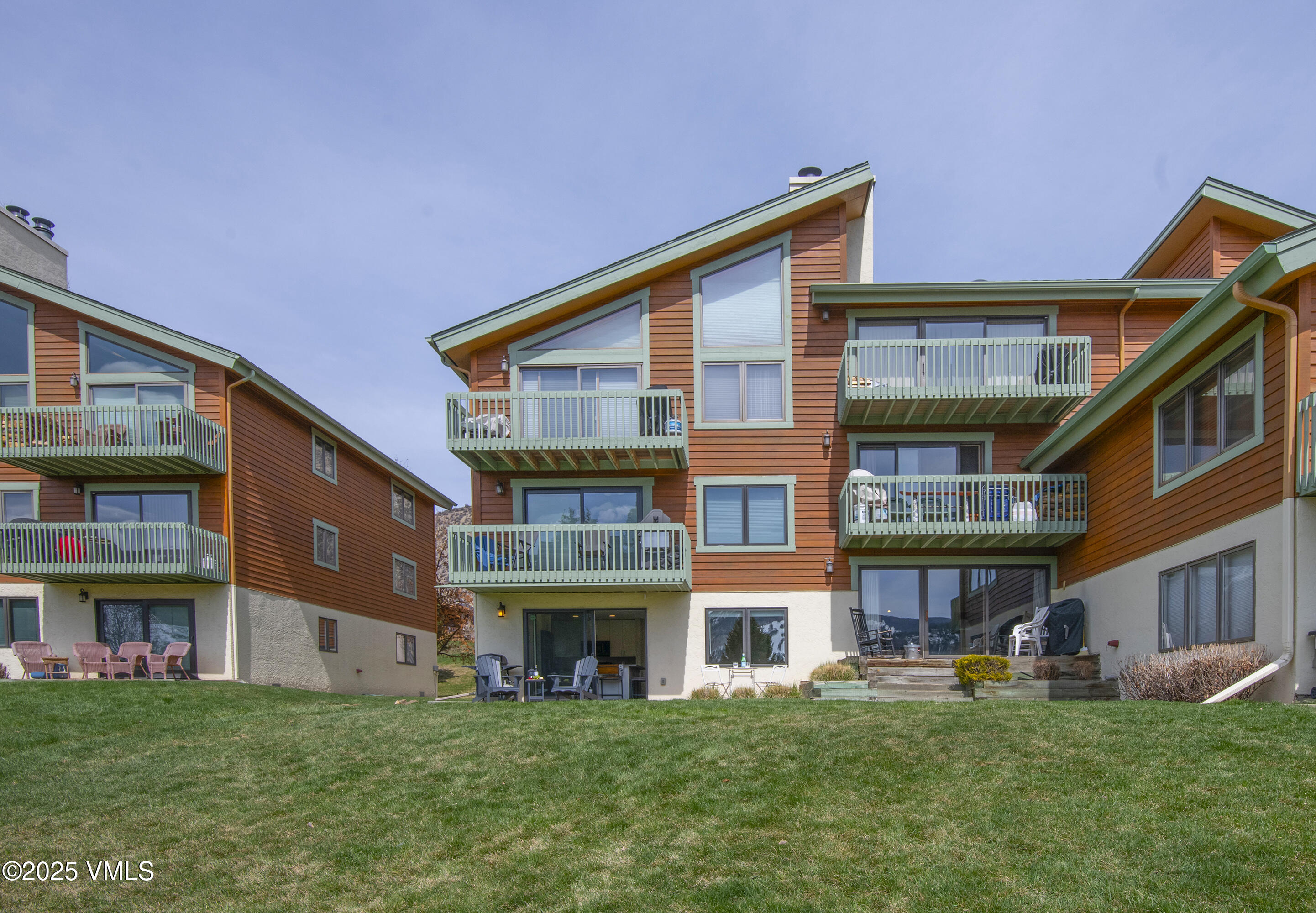 Avon, Colorado 81620, United States, 3 Bedrooms Bedrooms, ,2 BathroomsBathrooms,Residential,Pending,106199