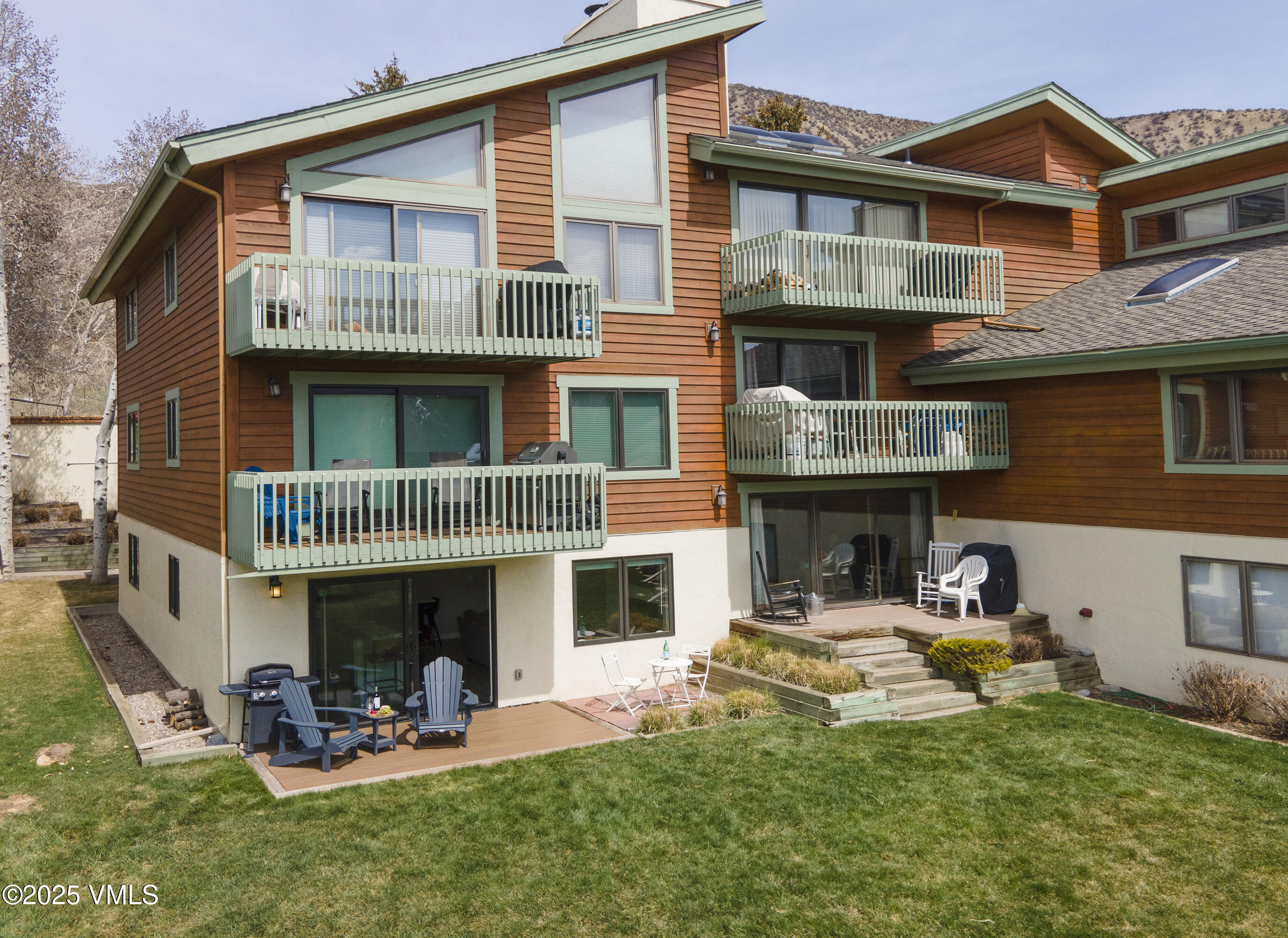 Avon, Colorado 81620, United States, 3 Bedrooms Bedrooms, ,2 BathroomsBathrooms,Residential,Pending,106199