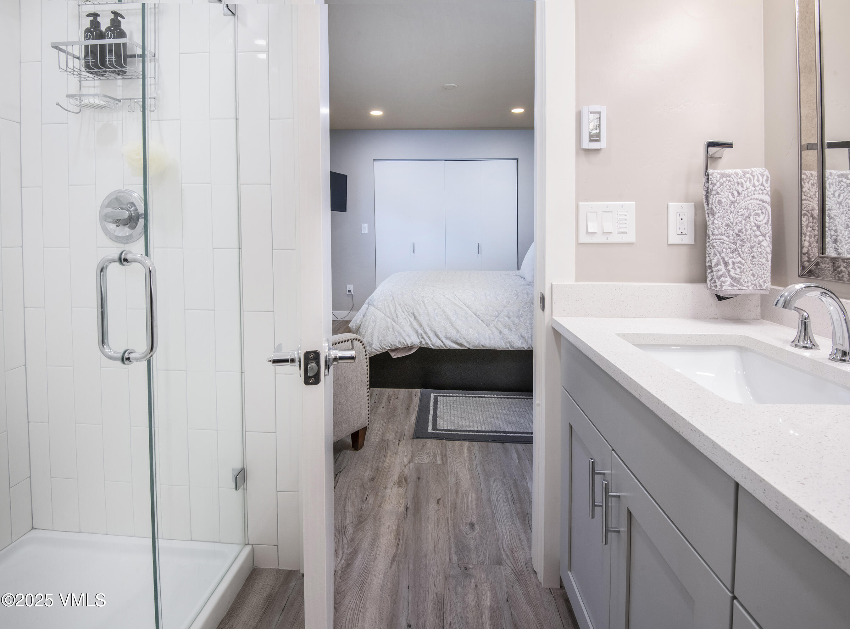 Avon, Colorado 81620, United States, 3 Bedrooms Bedrooms, ,2 BathroomsBathrooms,Residential,Pending,106199