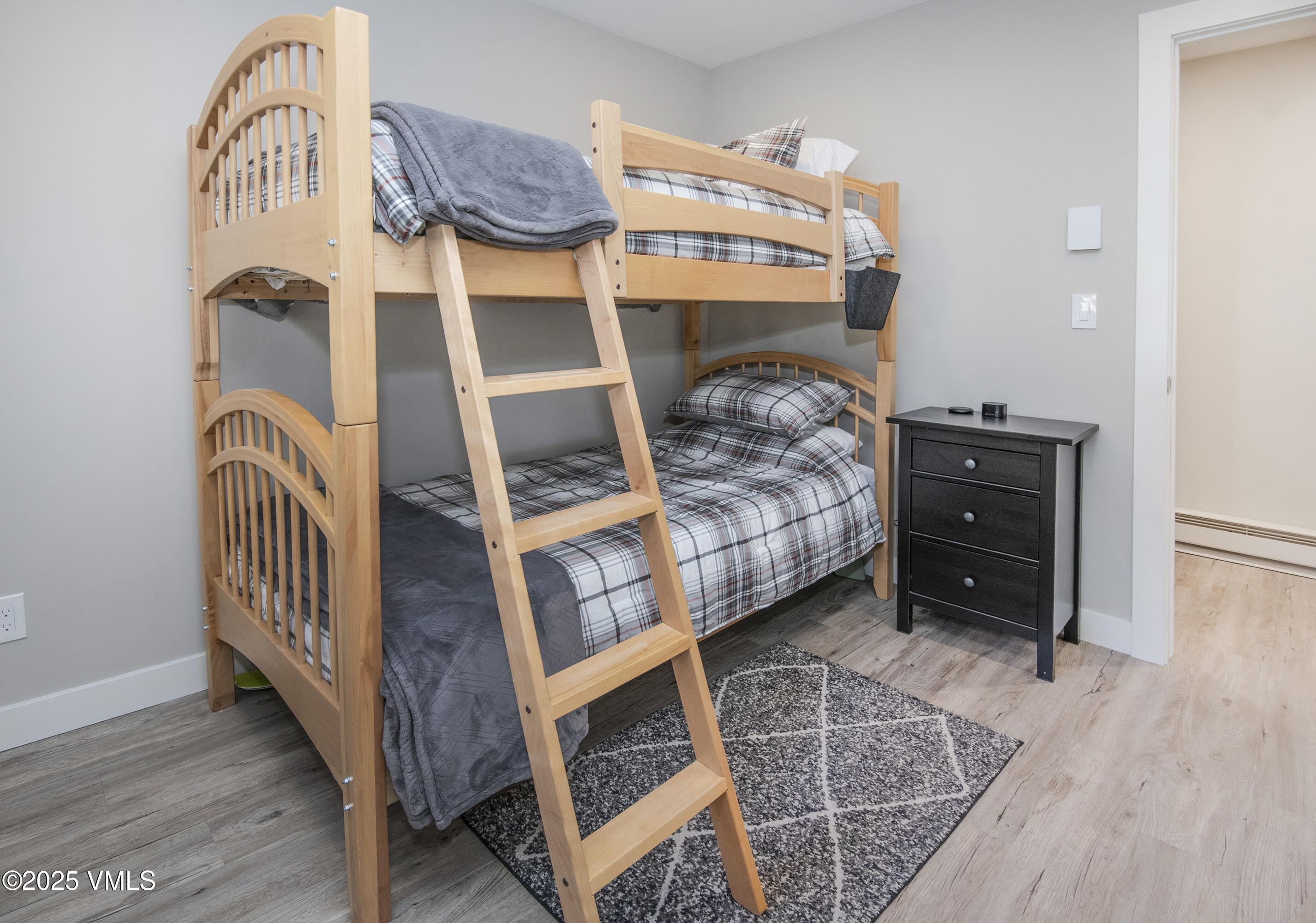 Avon, Colorado 81620, United States, 3 Bedrooms Bedrooms, ,2 BathroomsBathrooms,Residential,Pending,106199