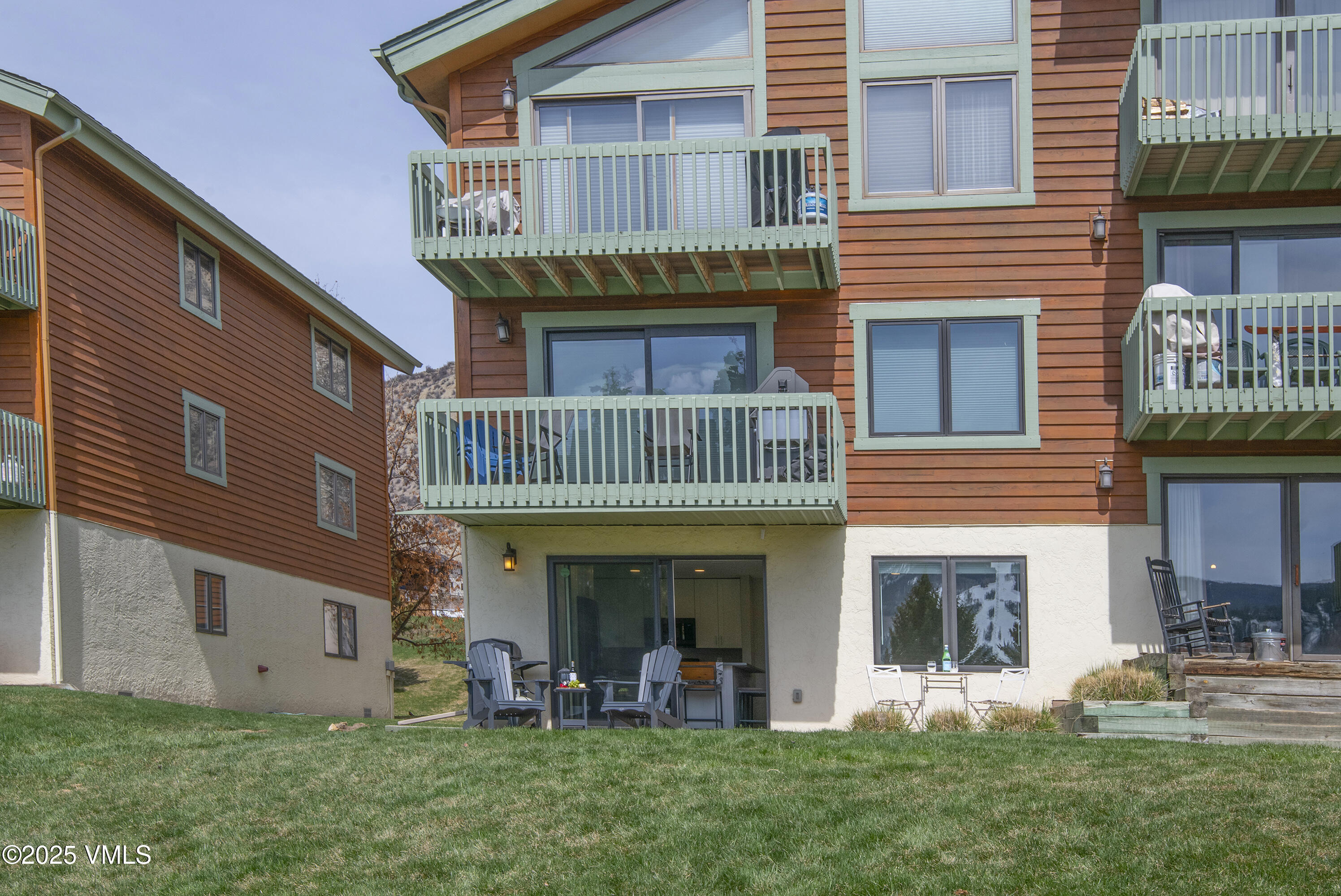 Avon, Colorado 81620, United States, 3 Bedrooms Bedrooms, ,2 BathroomsBathrooms,Residential,Pending,106199