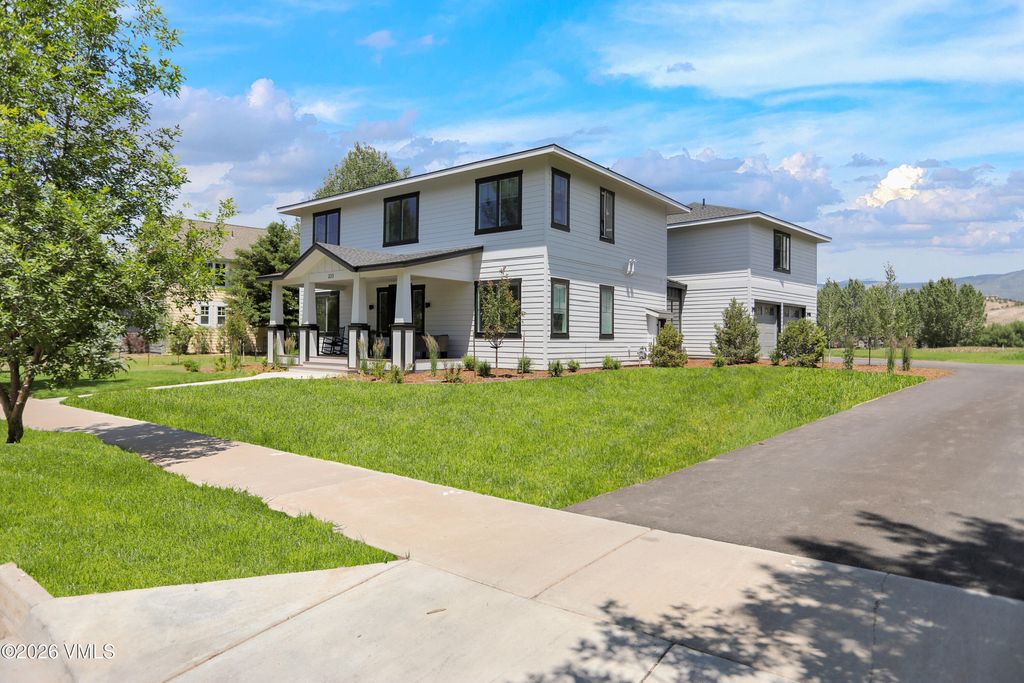 Photo of 223 Lime Park Drive, Eagle, CO 81631 (MLS # 1013858)