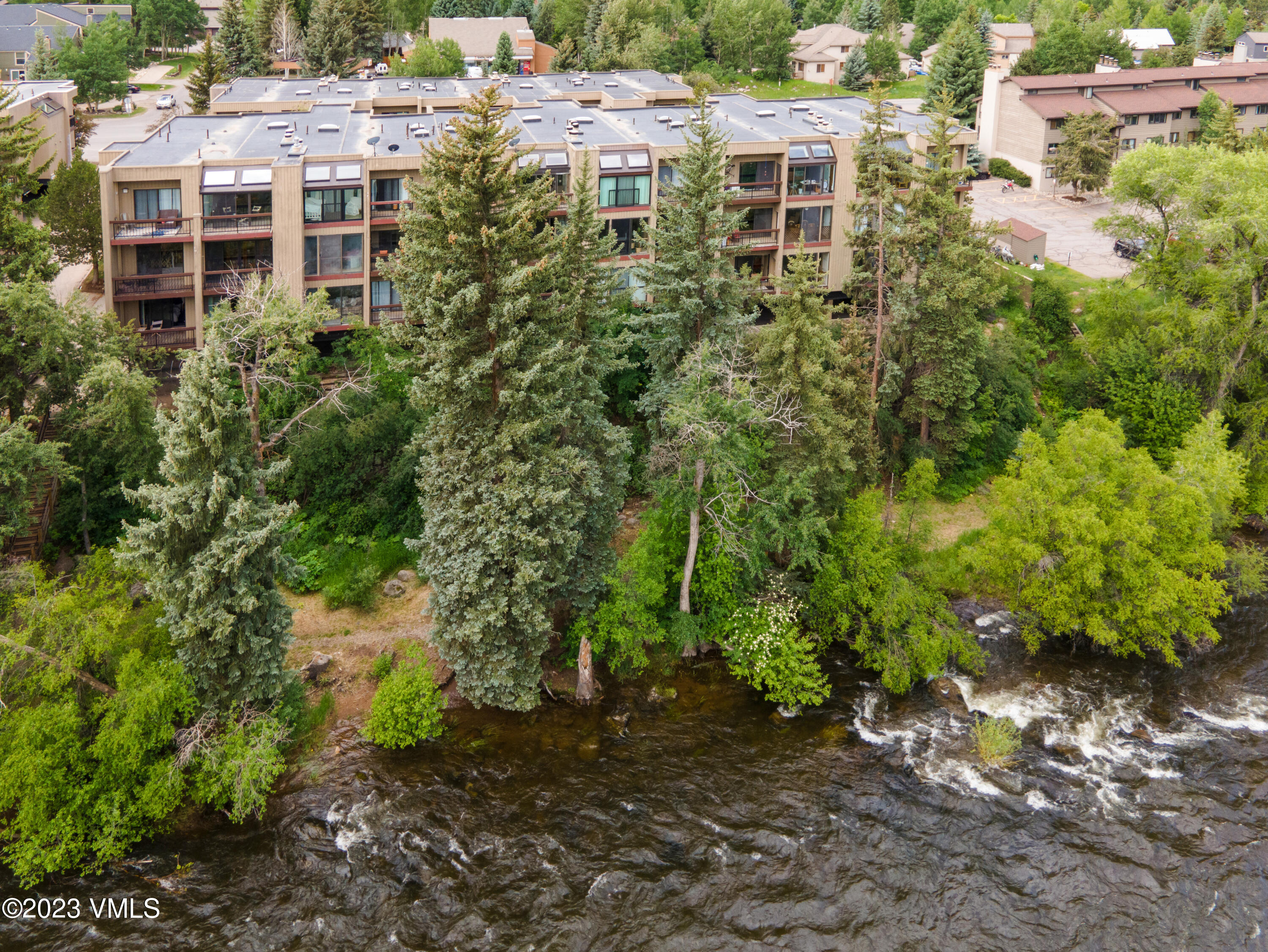 Eagle-Vail, Colorado 81620, United States, 2 Bedrooms Bedrooms, ,2 BathroomsBathrooms,Residential,Pending,70859