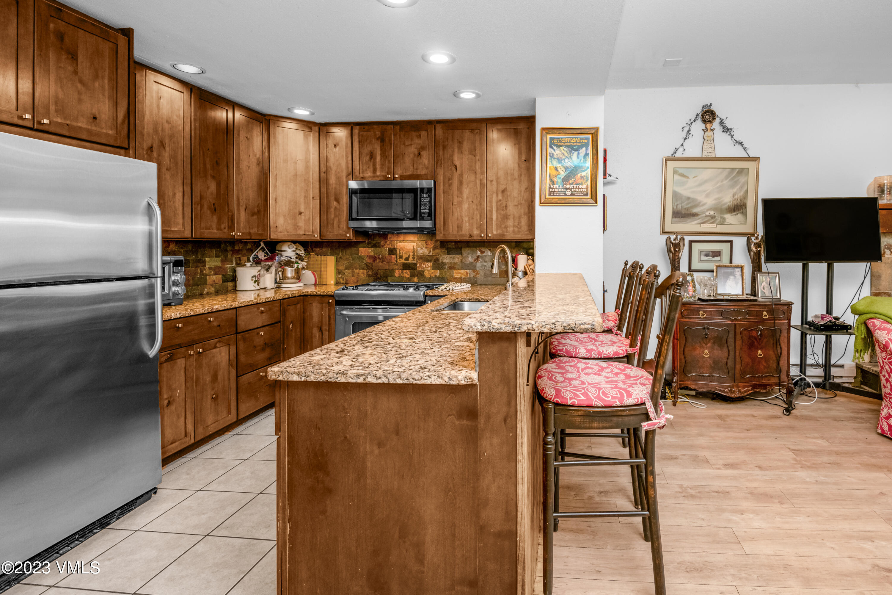 Eagle-Vail, Colorado 81620, United States, 2 Bedrooms Bedrooms, ,2 BathroomsBathrooms,Residential,Pending,70859