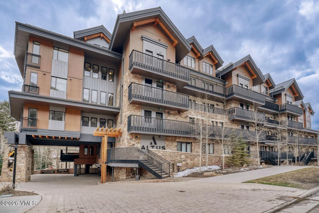 Photo of 430 S Frontage Road E #RU-H, Vail, CO 81657 (MLS # 1013903)