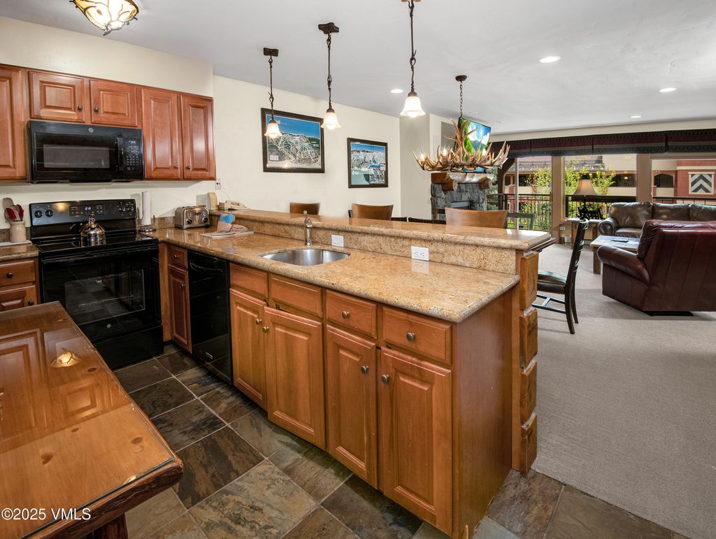 Photo of 684 W Lionshead Circle #215/216, Vail, CO 81657 (MLS # 1012015)