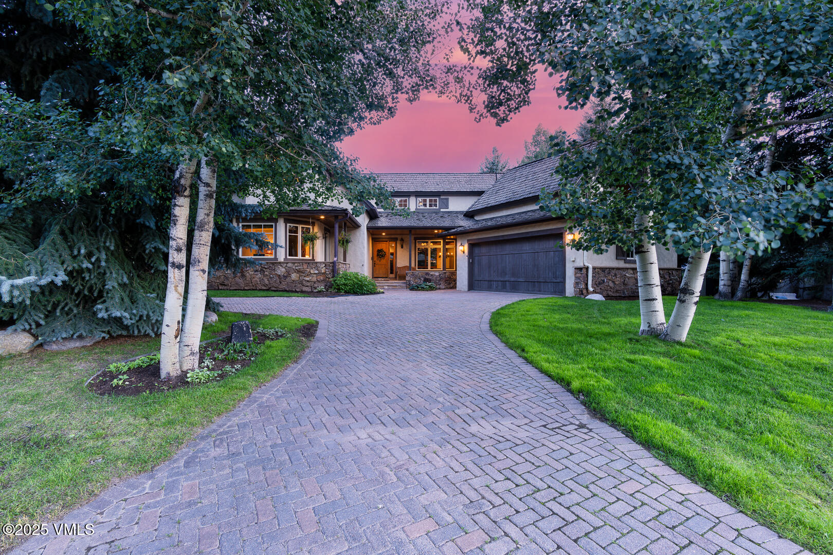 Edwards, Colorado 81632, United States, 5 Bedrooms Bedrooms, ,5 BathroomsBathrooms,Residential,Active,181704