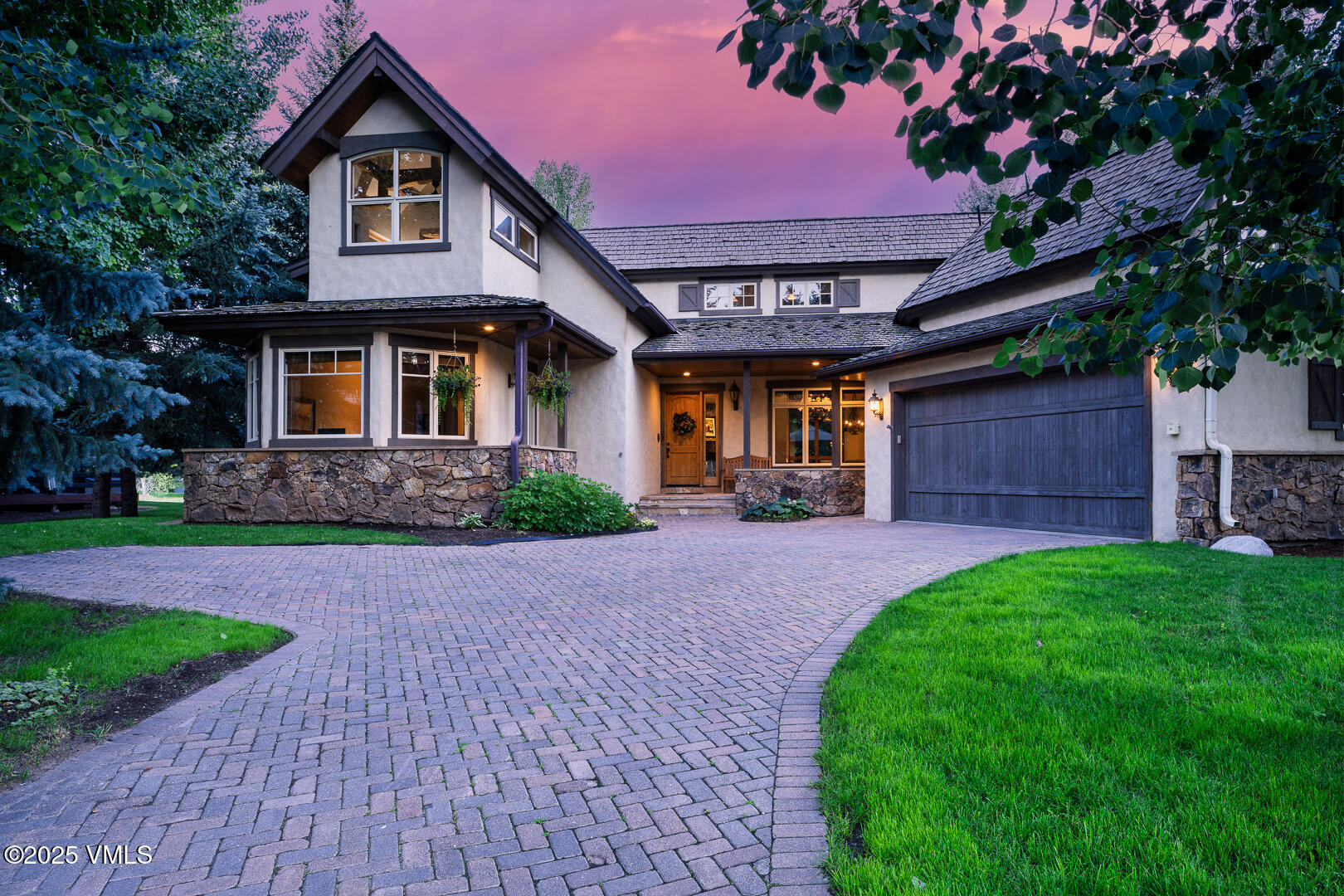 Edwards, Colorado 81632, United States, 5 Bedrooms Bedrooms, ,5 BathroomsBathrooms,Residential,Active,181704