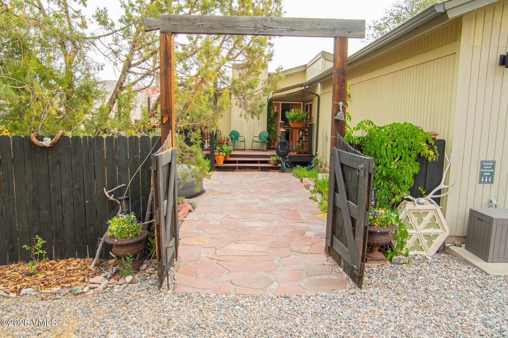 Photo of 221 Cedar Drive, Gypsum, CO 81637 (MLS # 1014851)