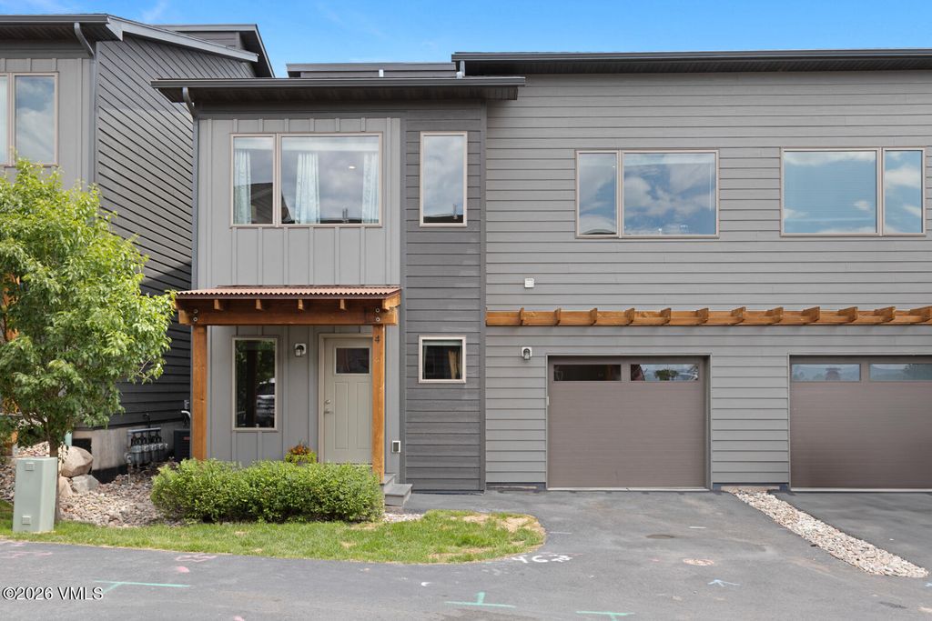 Photo of 4 Uneva Court #B1, Eagle, CO 81631 (MLS # 1014382)
