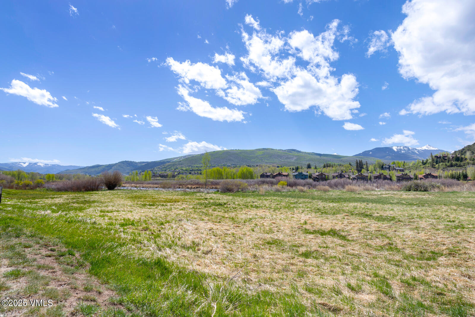 Edwards, Colorado 81632, United States, 2 Bedrooms Bedrooms, ,2 BathroomsBathrooms,Residential,Active,132118