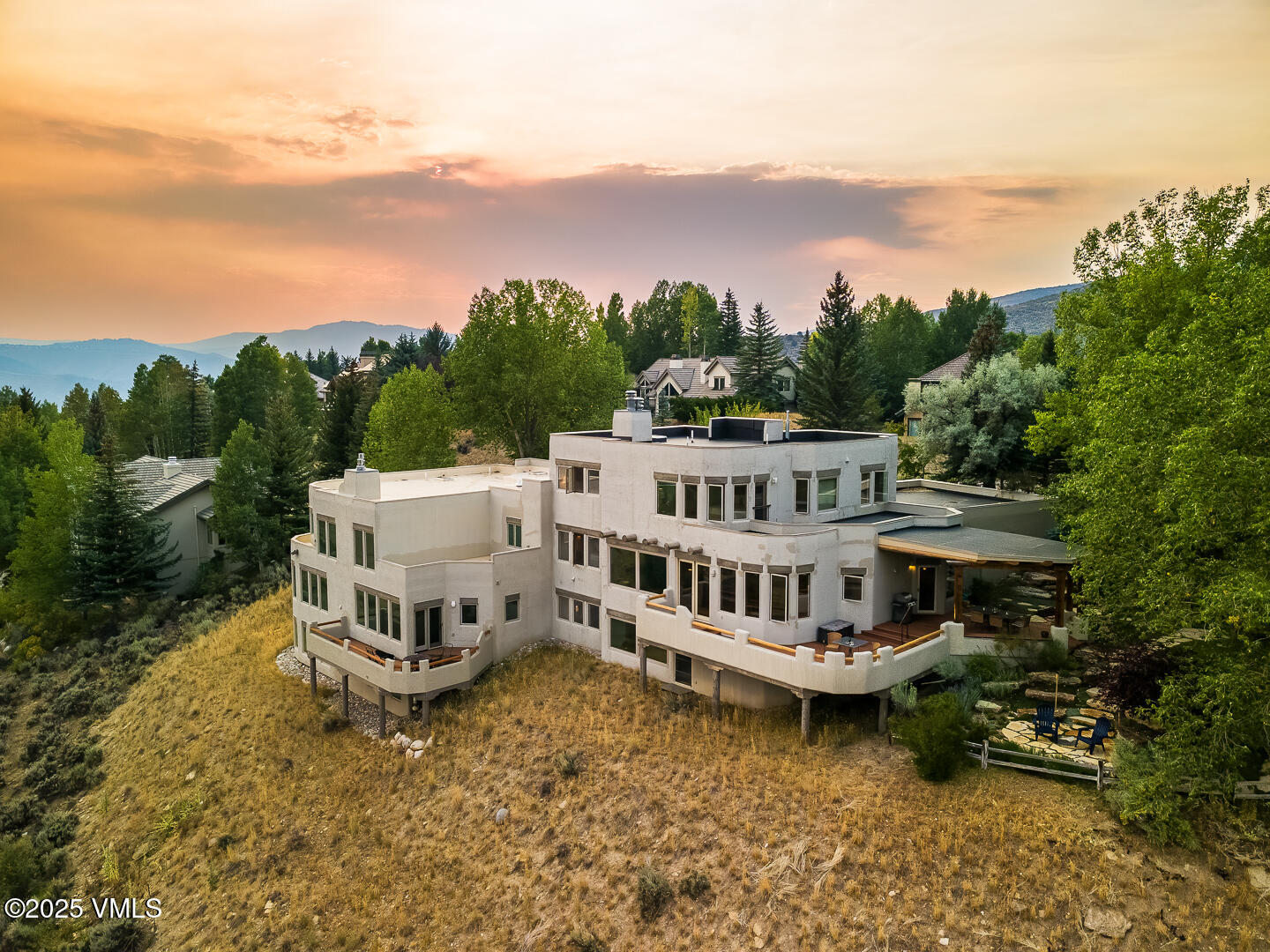 Edwards, Colorado 81632, United States, 5 Bedrooms Bedrooms, ,5 BathroomsBathrooms,Residential,Active,199596