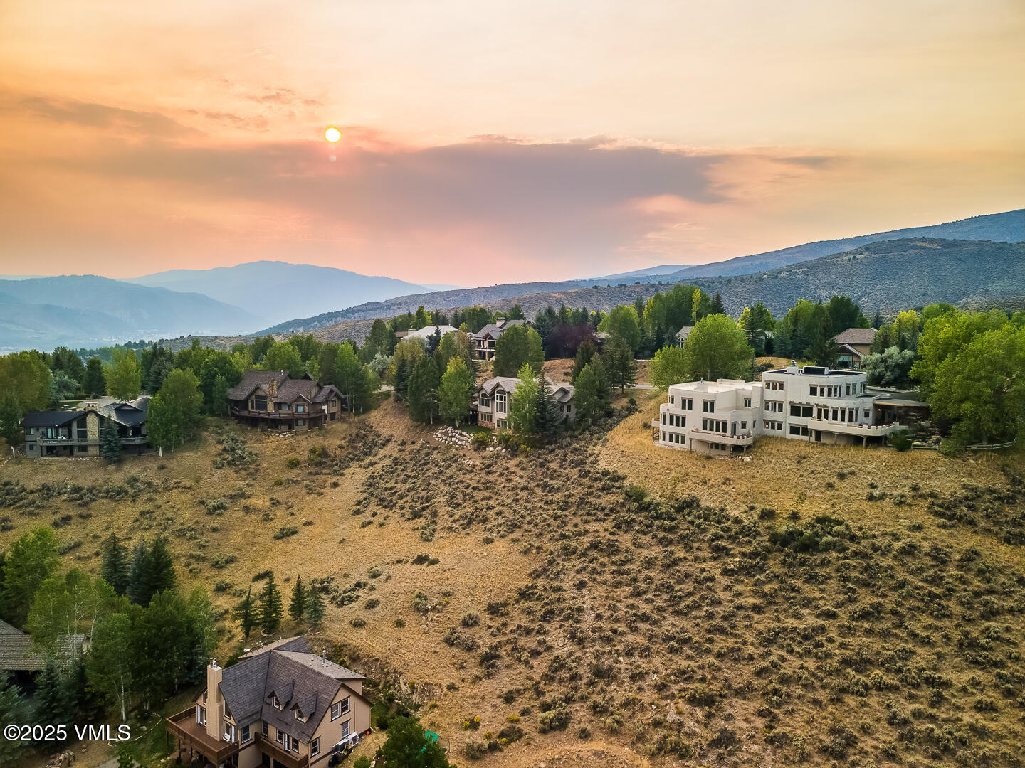 Edwards, Colorado 81632, United States, 5 Bedrooms Bedrooms, ,5 BathroomsBathrooms,Residential,Active,199596