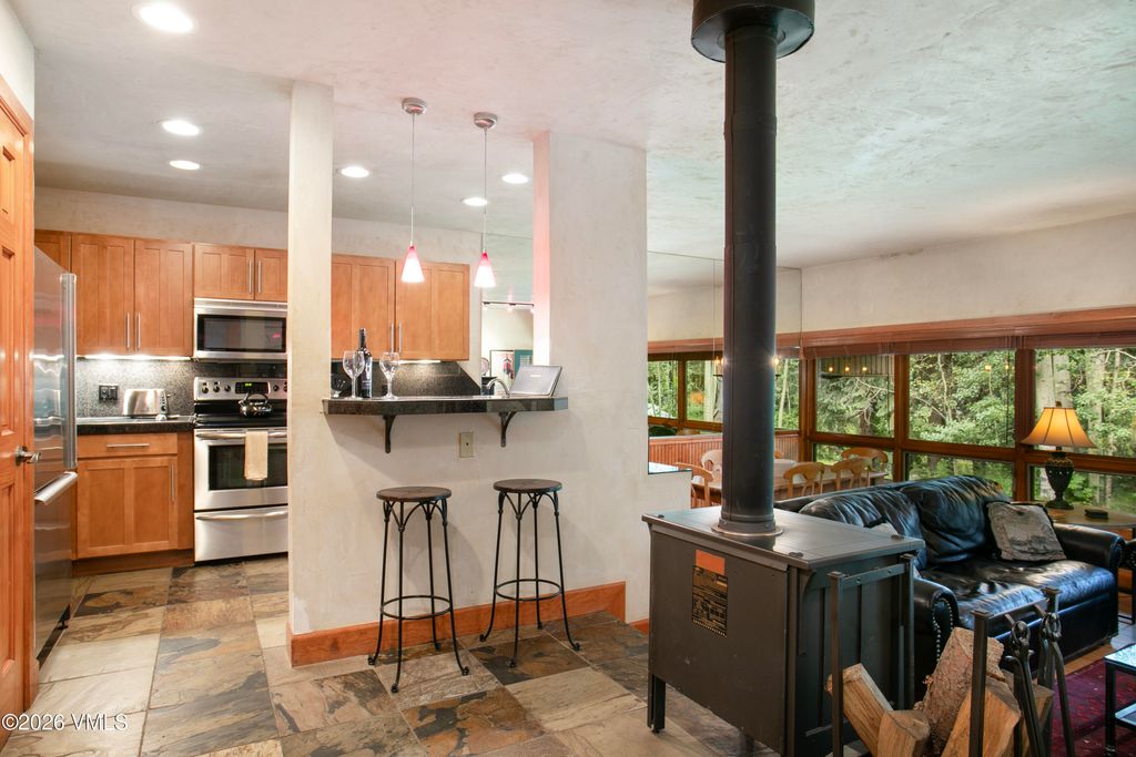 Photo of 3911 Bighorn Road #1-B, Vail, CO 81657 (MLS # 1013537)