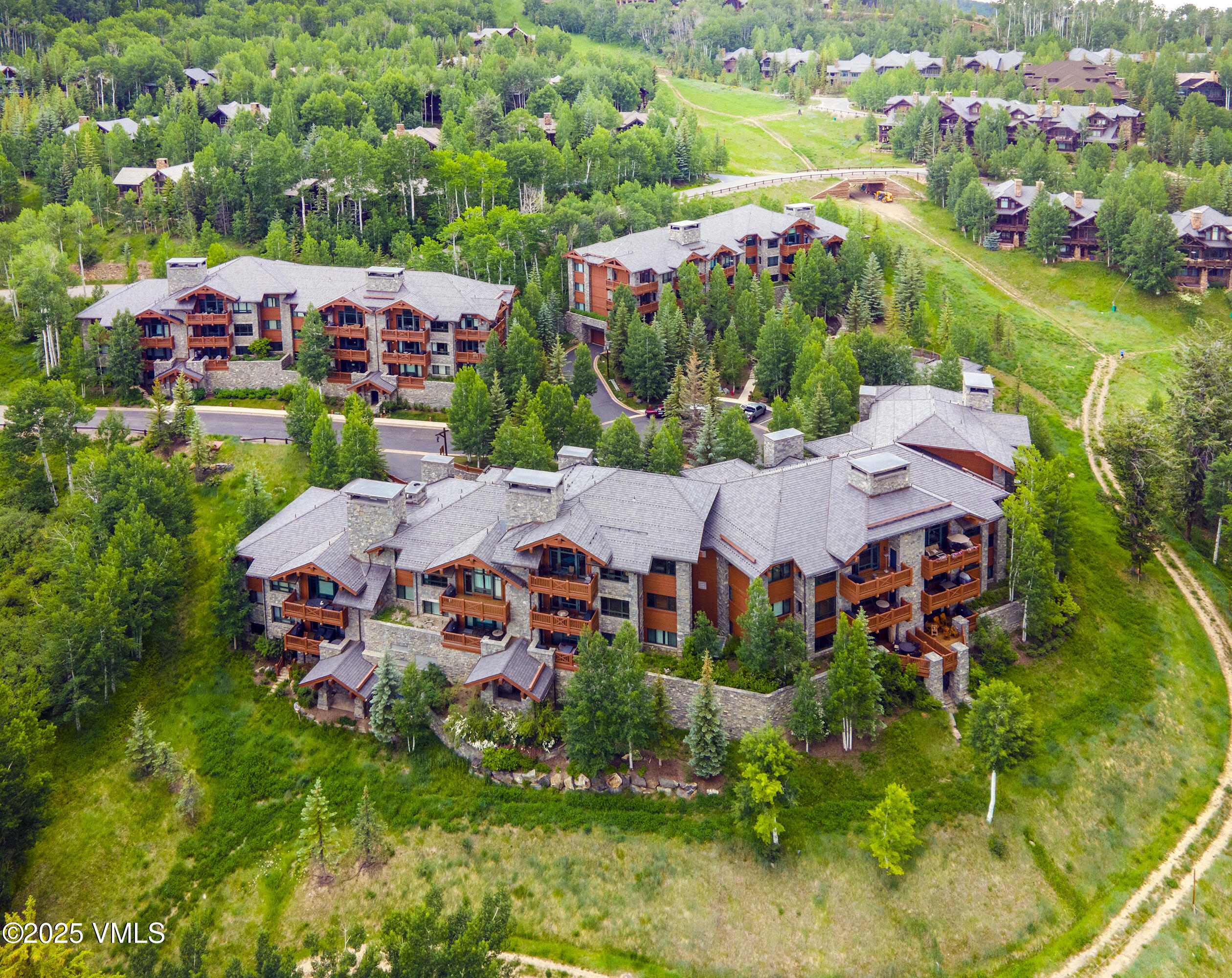 Avon, Colorado 81620, United States, 3 Bedrooms Bedrooms, ,4 BathroomsBathrooms,Residential,Active,159048