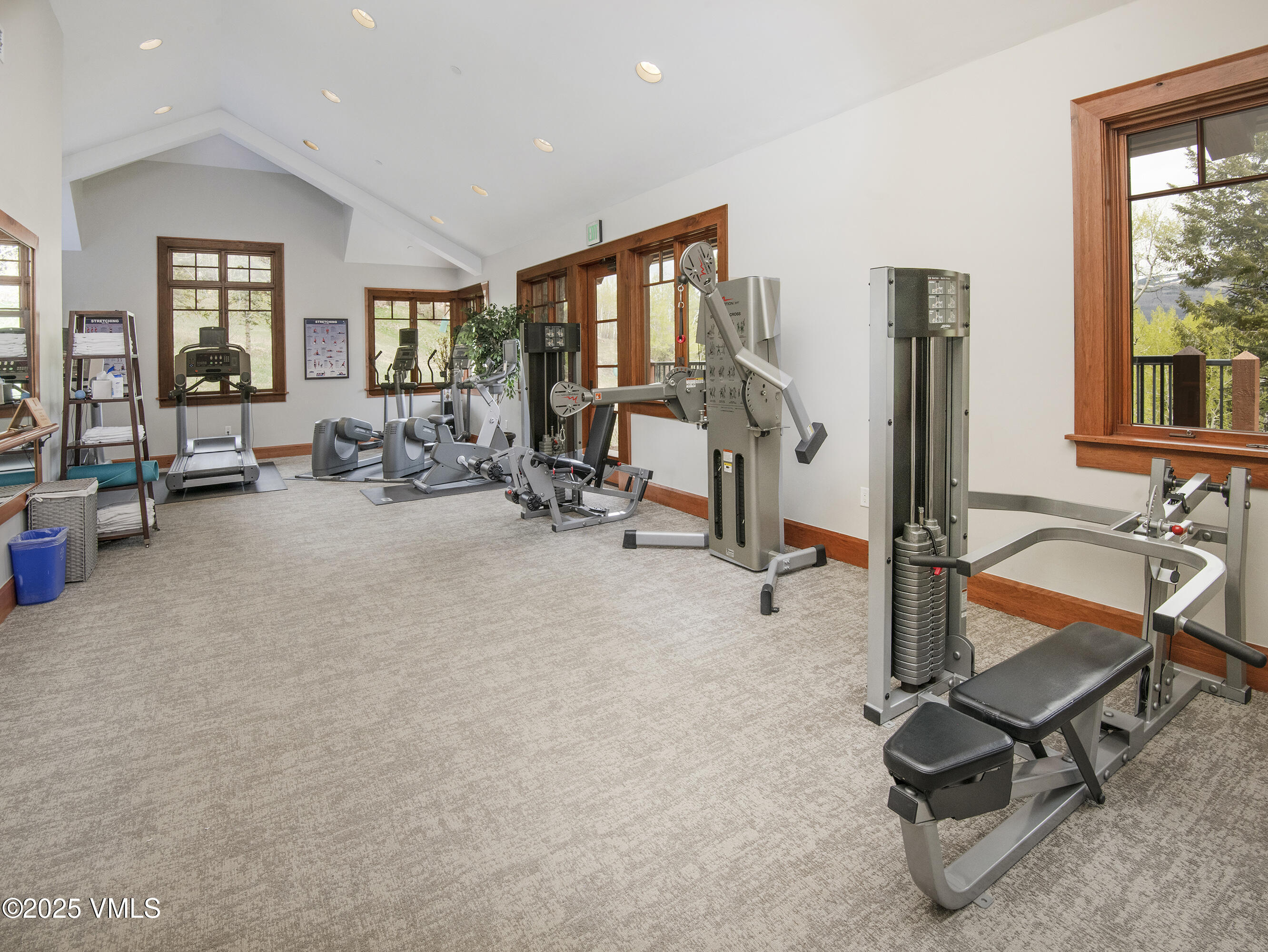 Avon, Colorado 81620, United States, 3 Bedrooms Bedrooms, ,4 BathroomsBathrooms,Residential,Active,159048