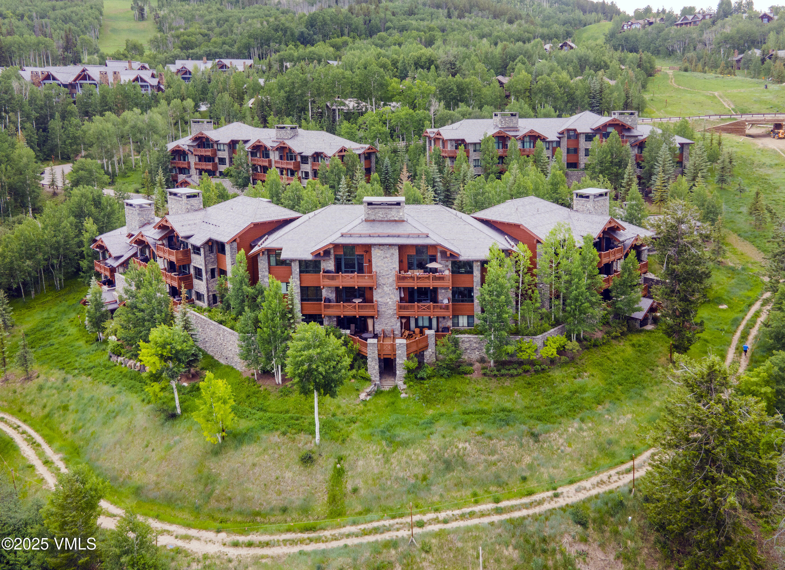 Avon, Colorado 81620, United States, 3 Bedrooms Bedrooms, ,4 BathroomsBathrooms,Residential,Active,159048