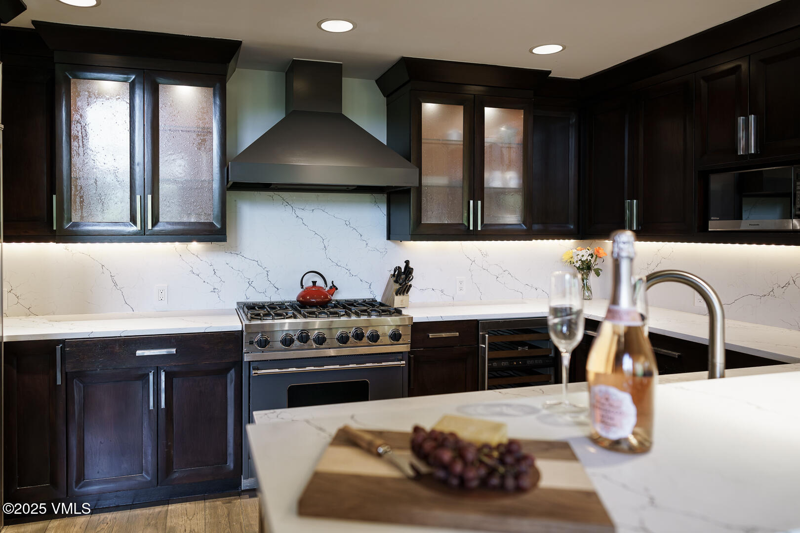 Avon, Colorado 81620, United States, 3 Bedrooms Bedrooms, ,4 BathroomsBathrooms,Residential,Active,159048