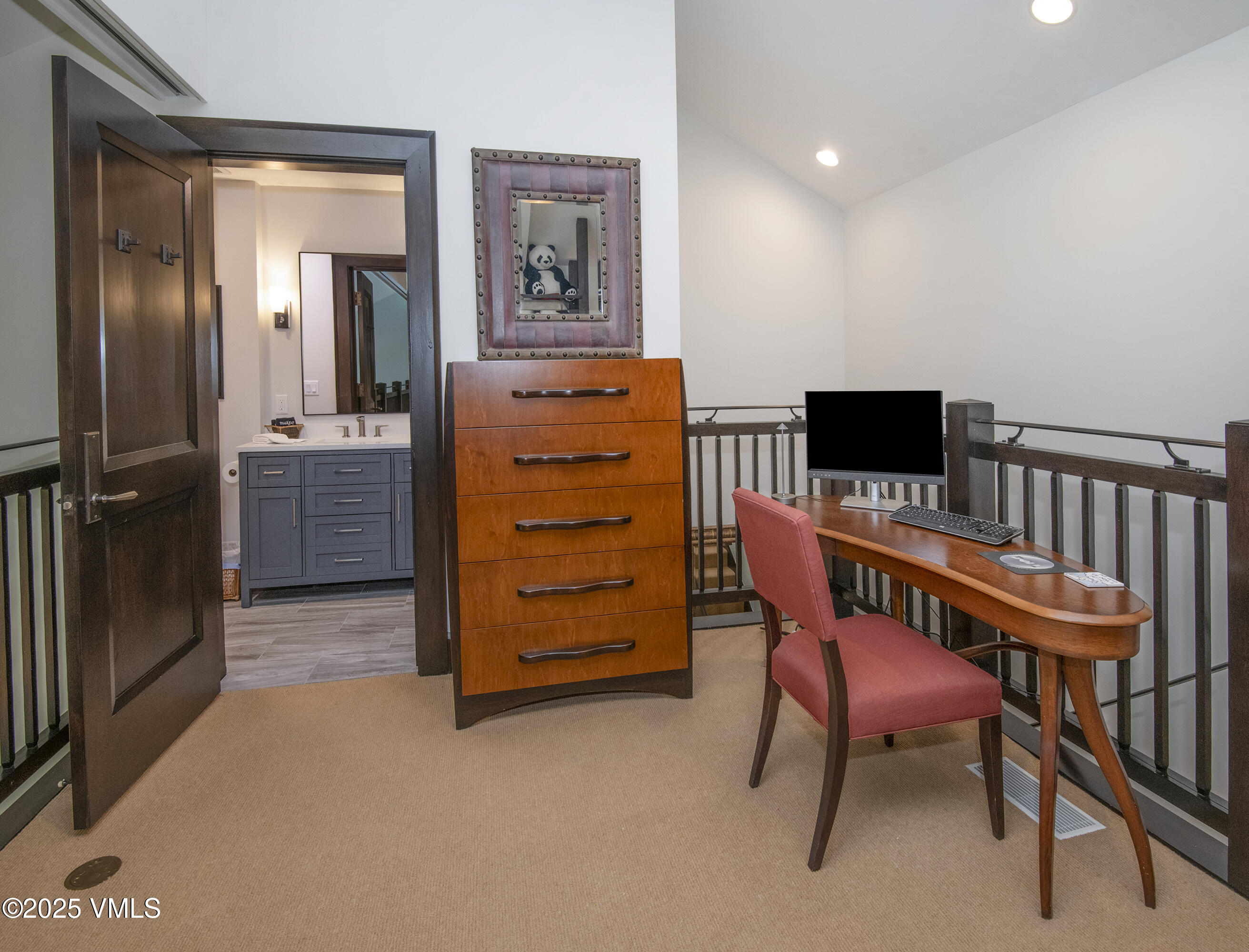 Avon, Colorado 81620, United States, 3 Bedrooms Bedrooms, ,4 BathroomsBathrooms,Residential,Active,159048