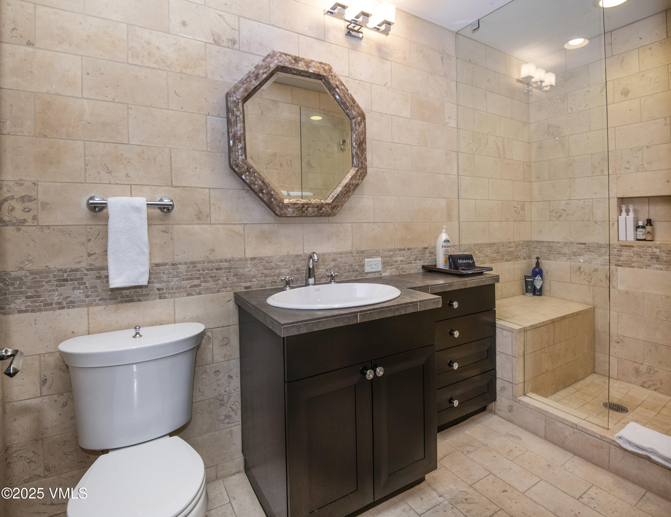 Avon, Colorado 81620, United States, 3 Bedrooms Bedrooms, ,4 BathroomsBathrooms,Residential,Active,159048