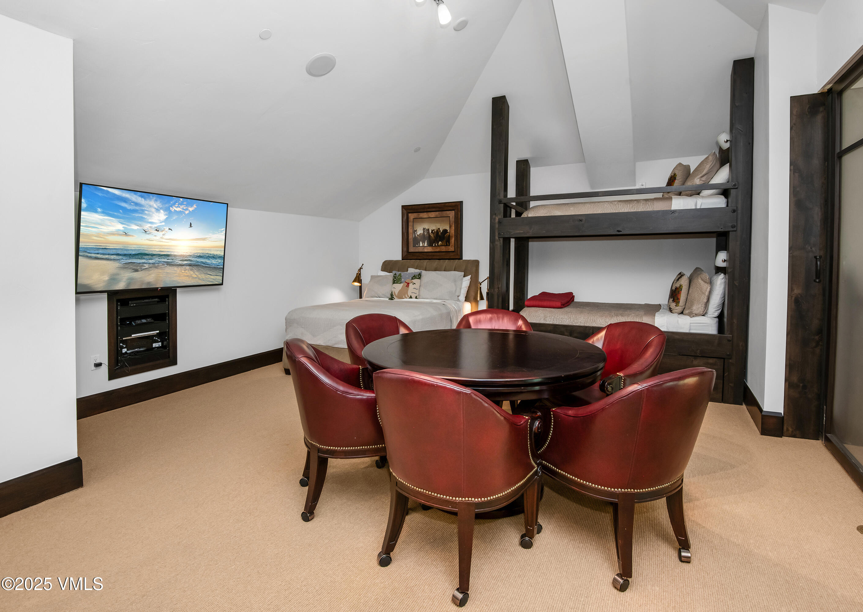 Avon, Colorado 81620, United States, 3 Bedrooms Bedrooms, ,4 BathroomsBathrooms,Residential,Active,159048