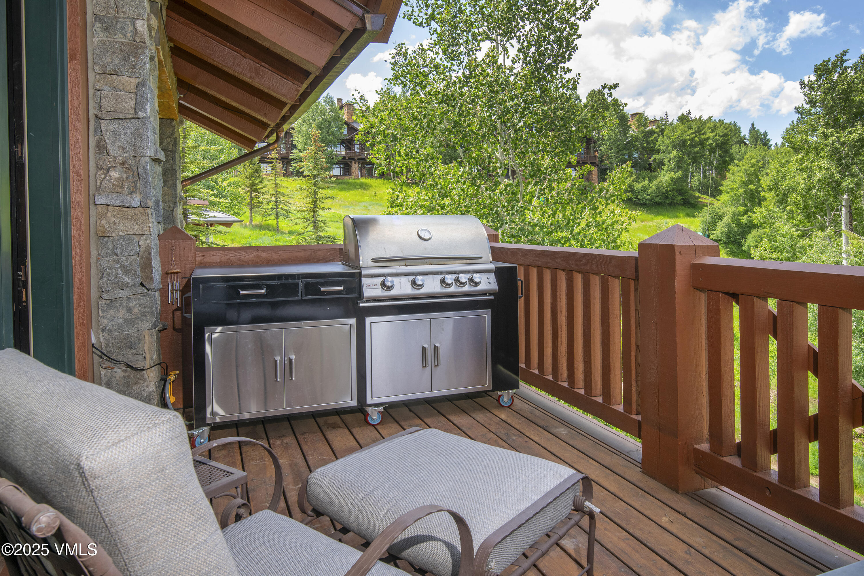 Avon, Colorado 81620, United States, 3 Bedrooms Bedrooms, ,4 BathroomsBathrooms,Residential,Active,159048